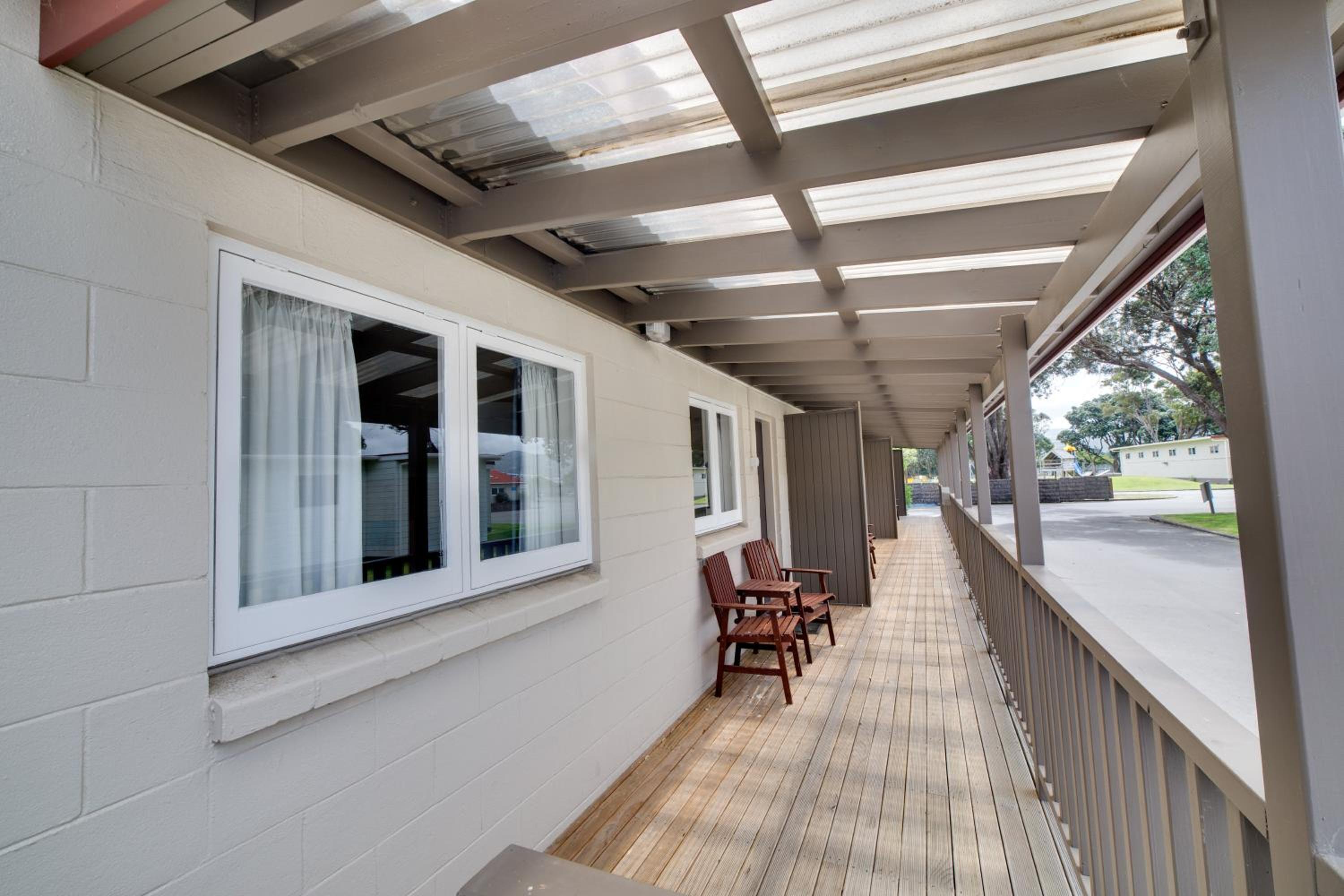 Wellington TOP 10 Holiday Park
