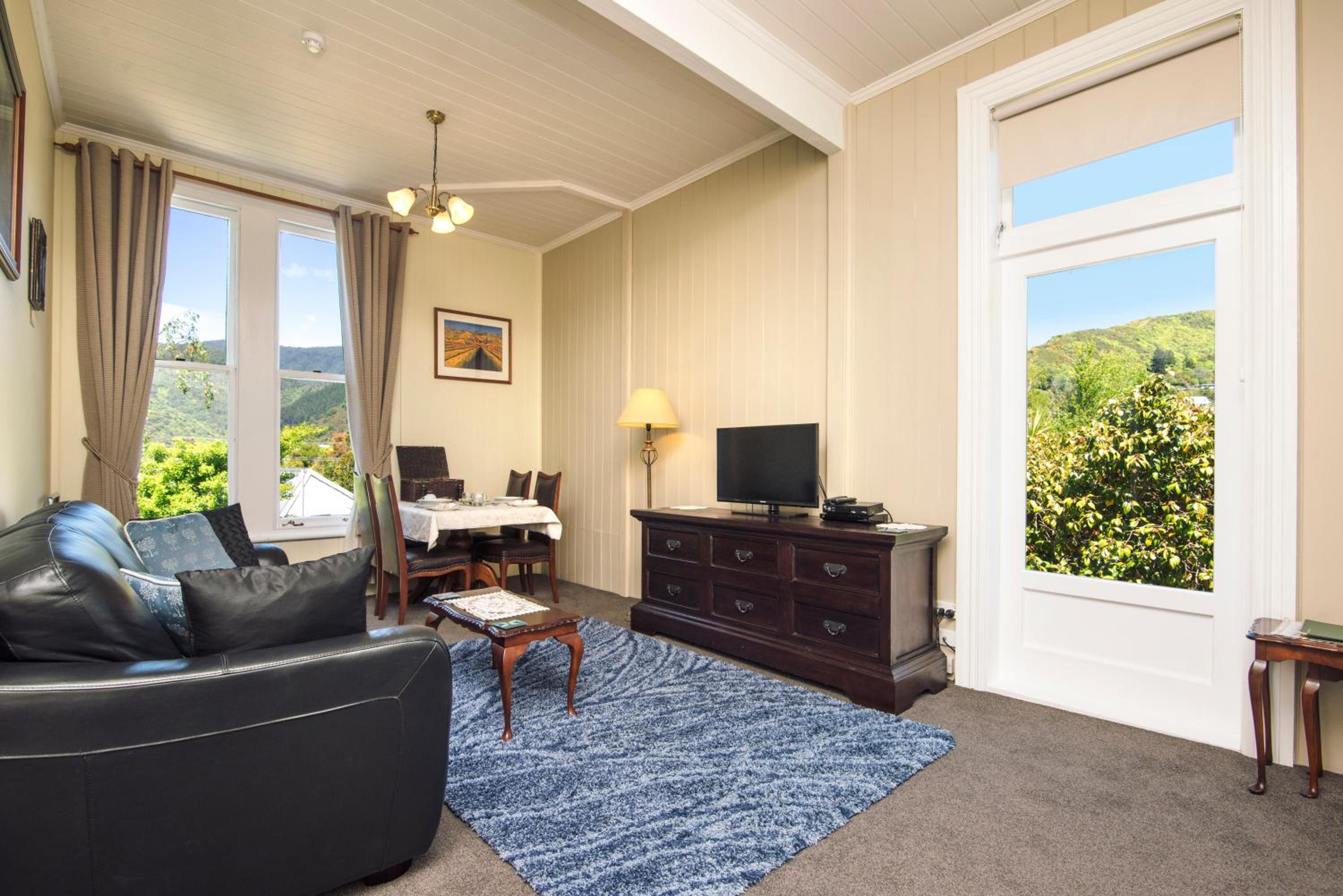 Sennen House Boutique Accommodation