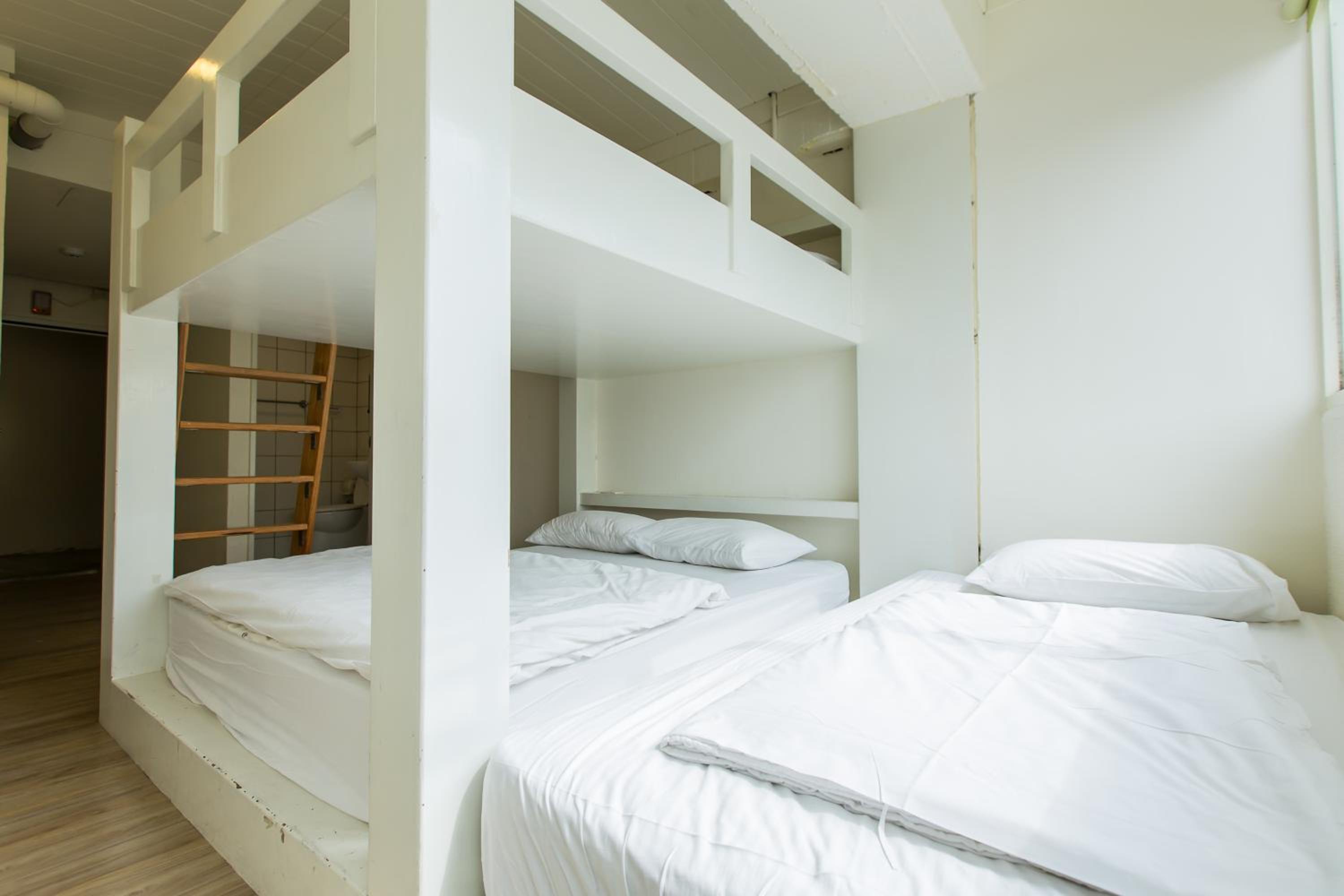 Mr. Lobster’s Secret Den design hostel