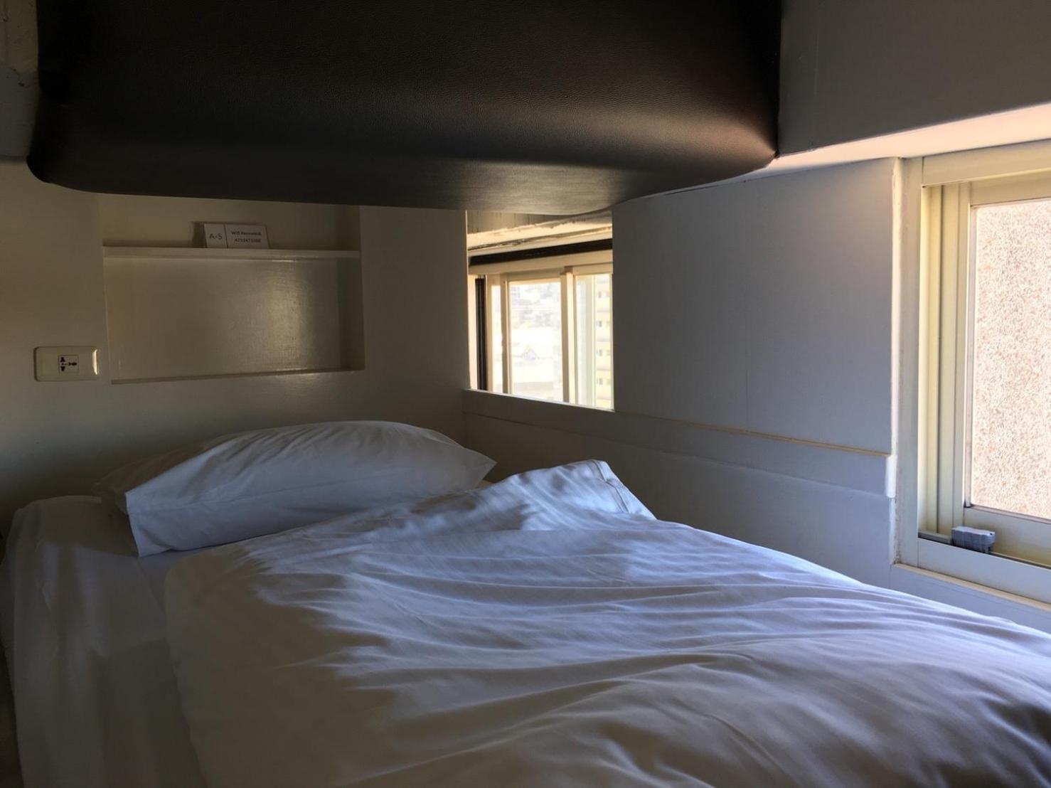 Mr. Lobster’s Secret Den design hostel