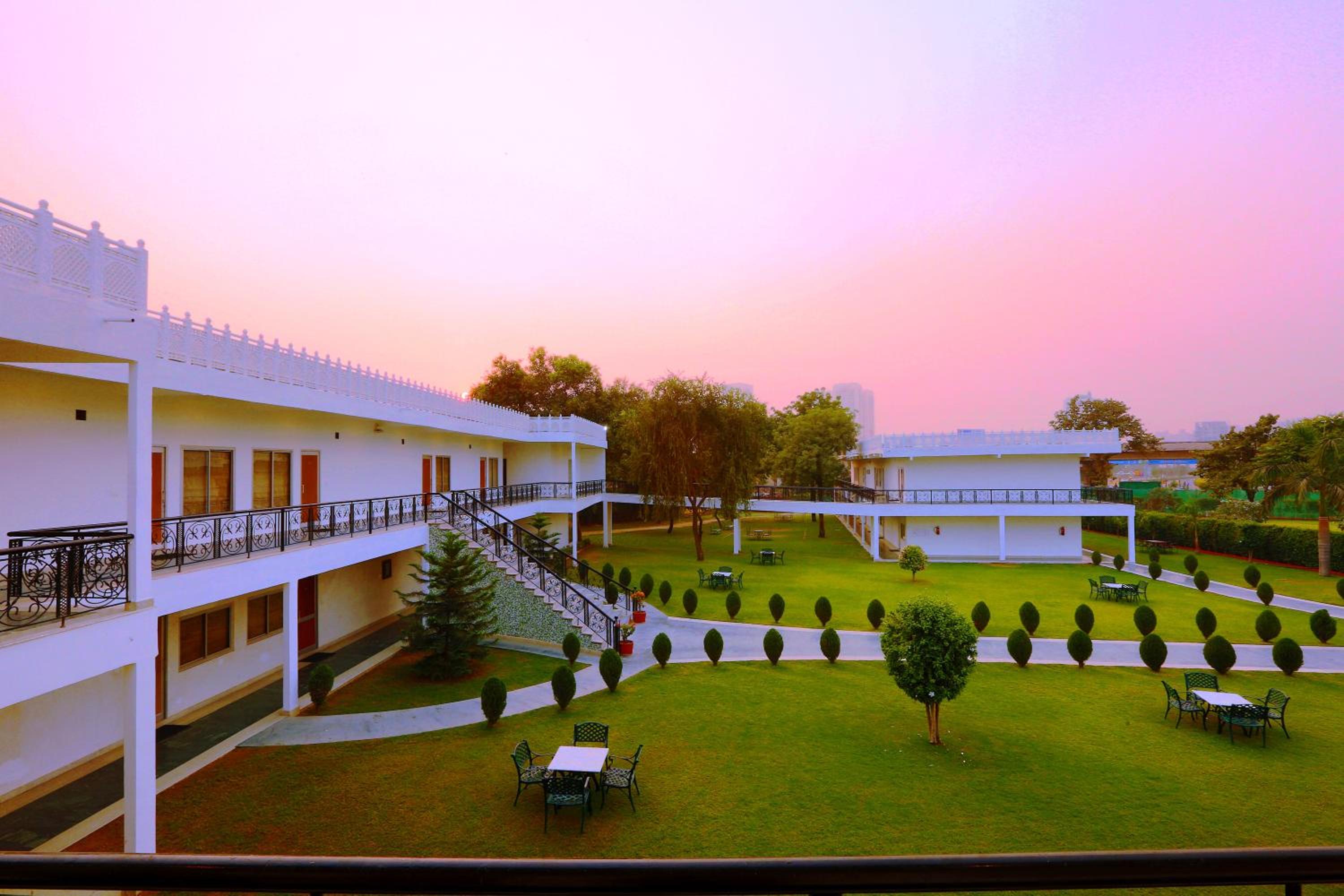 Aapno Ghar Resort & Amusement Park