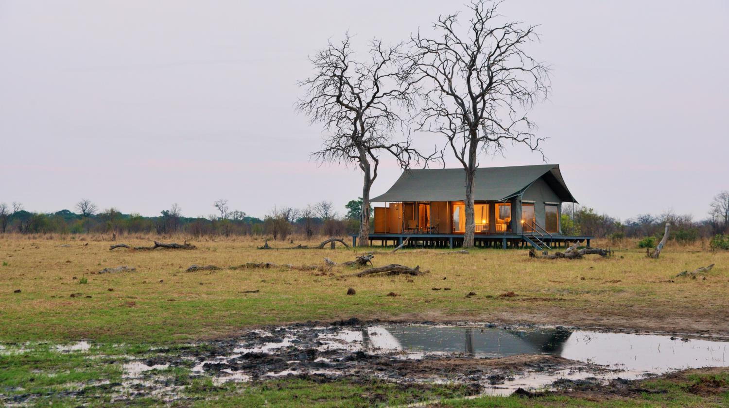 Nogatsaa Pans Chobe Lodge
