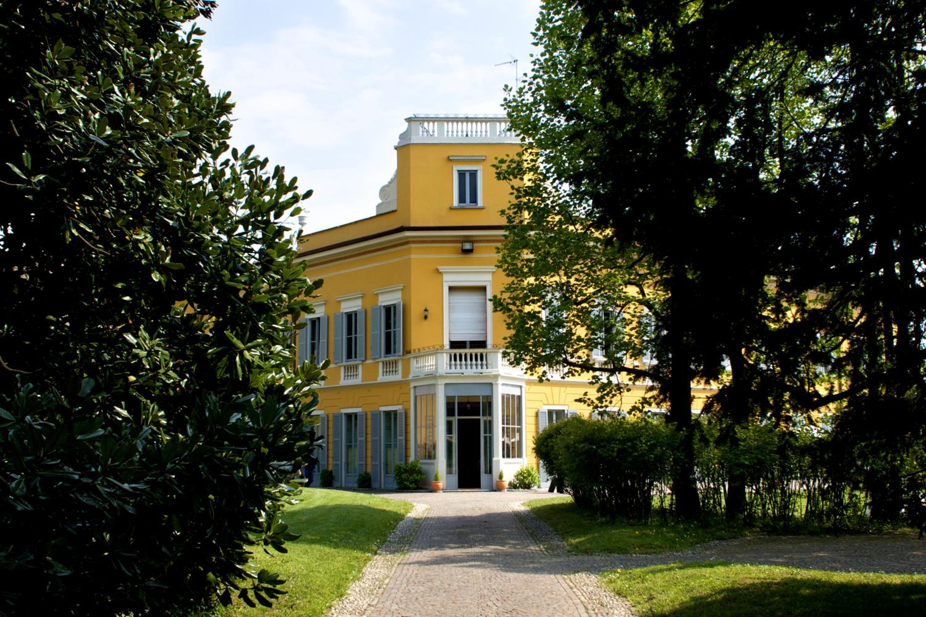 Villa Lorenzo view 2