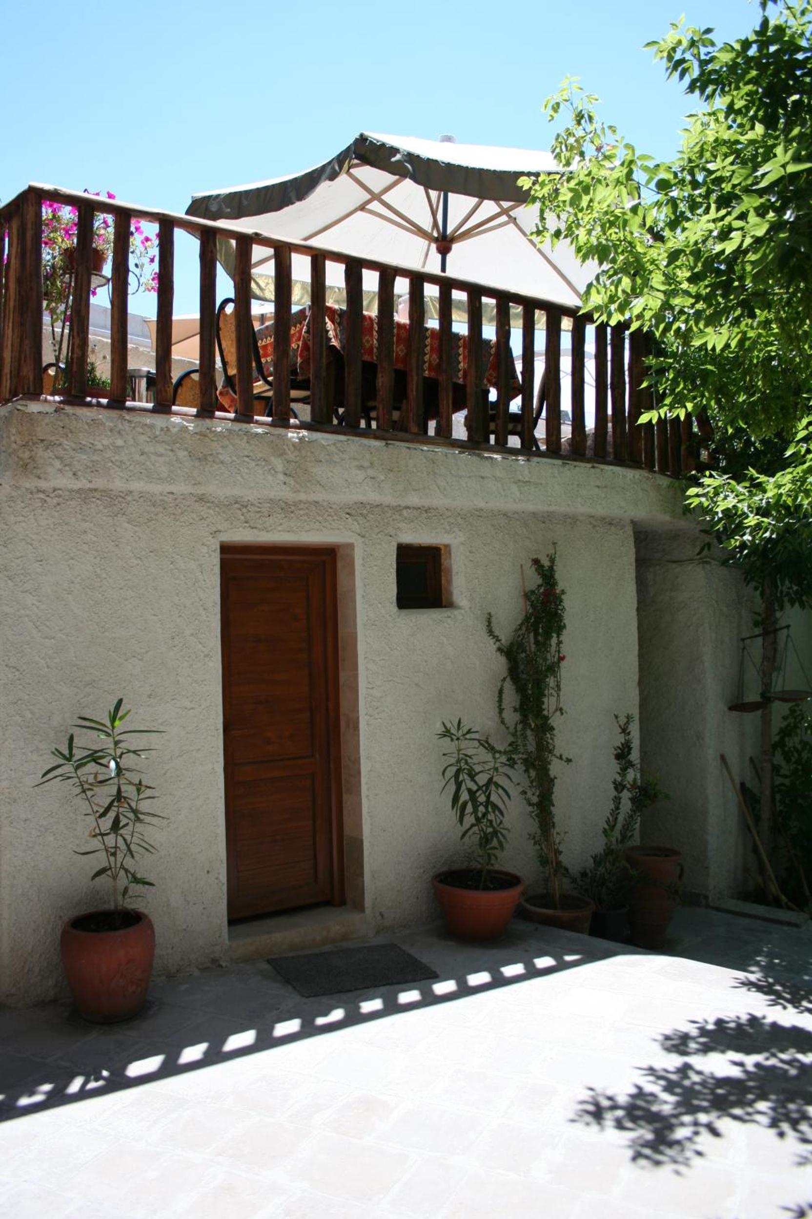 Photo 38