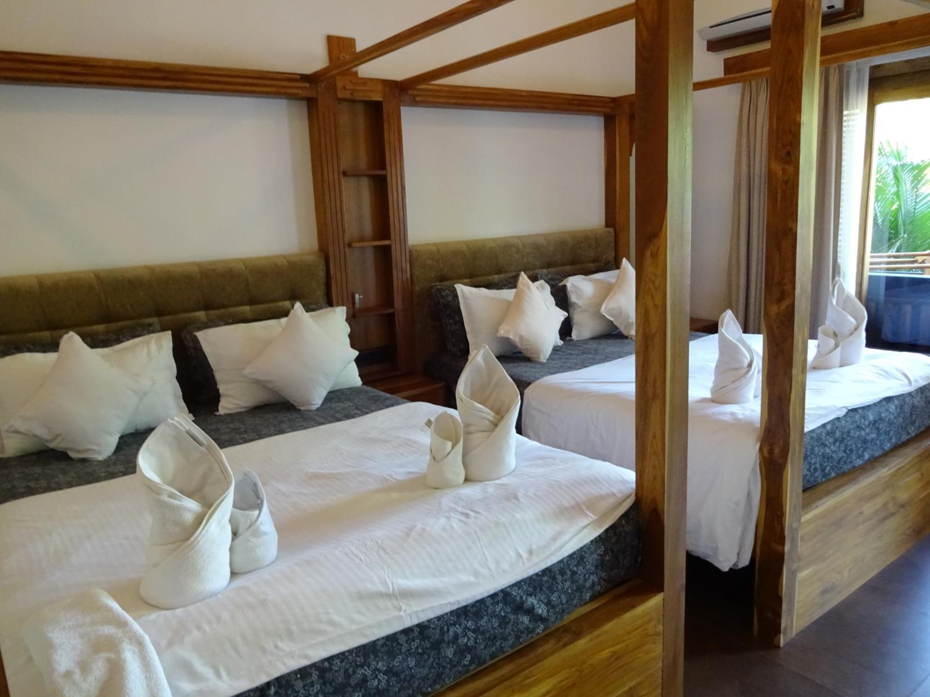 Dunhill Beach Resort
