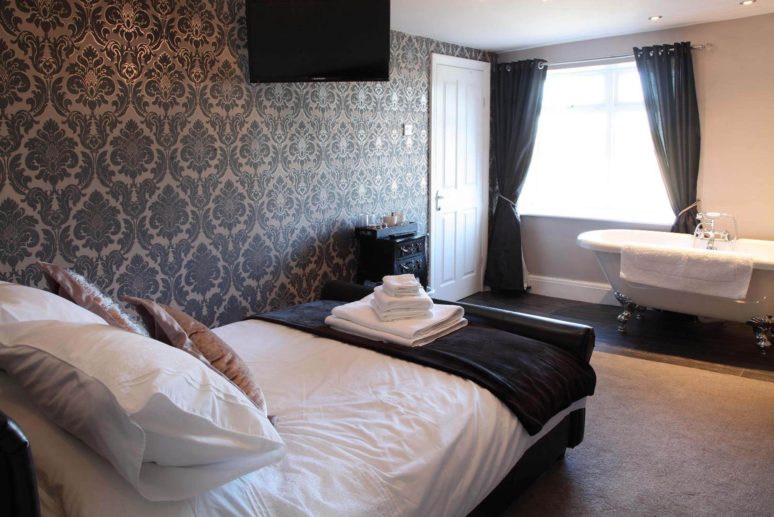 The Windmill Inn - Whitby view 5