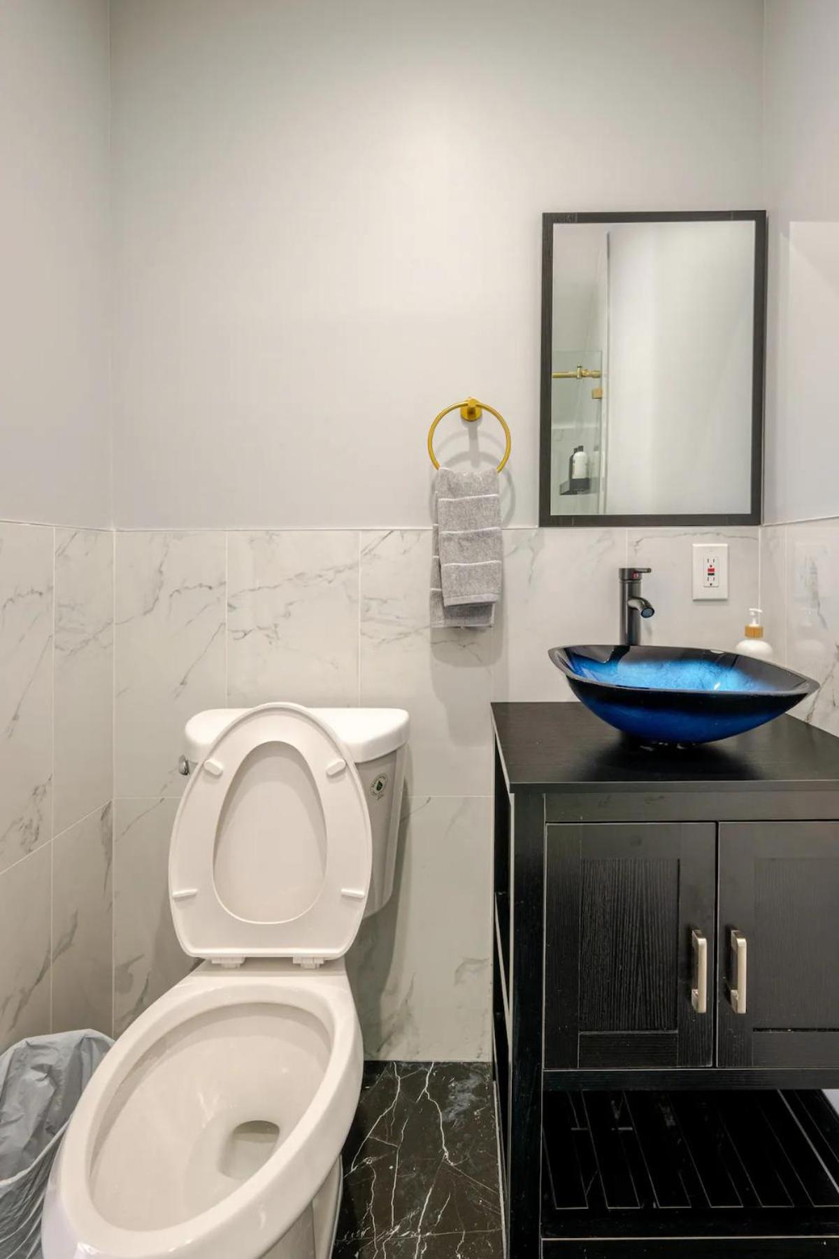 Modern Apartment in Black Rock-, photo 11