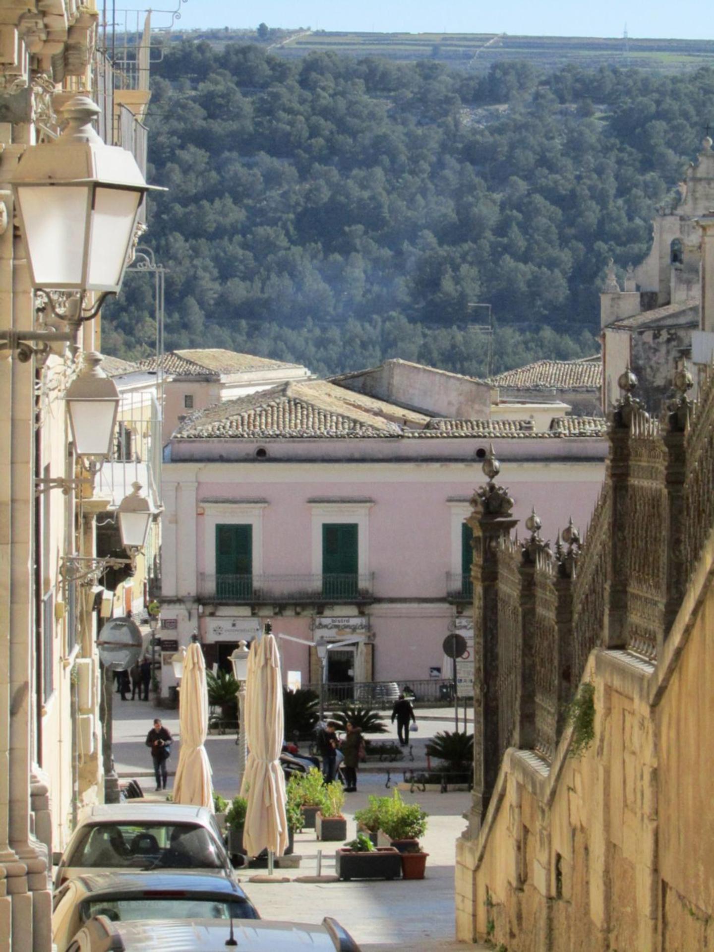 Itinerario Barocco Apartment Ragusa Ibla - Eleganza e Comfort nel Cuore del Barocco Siciliano photo 3