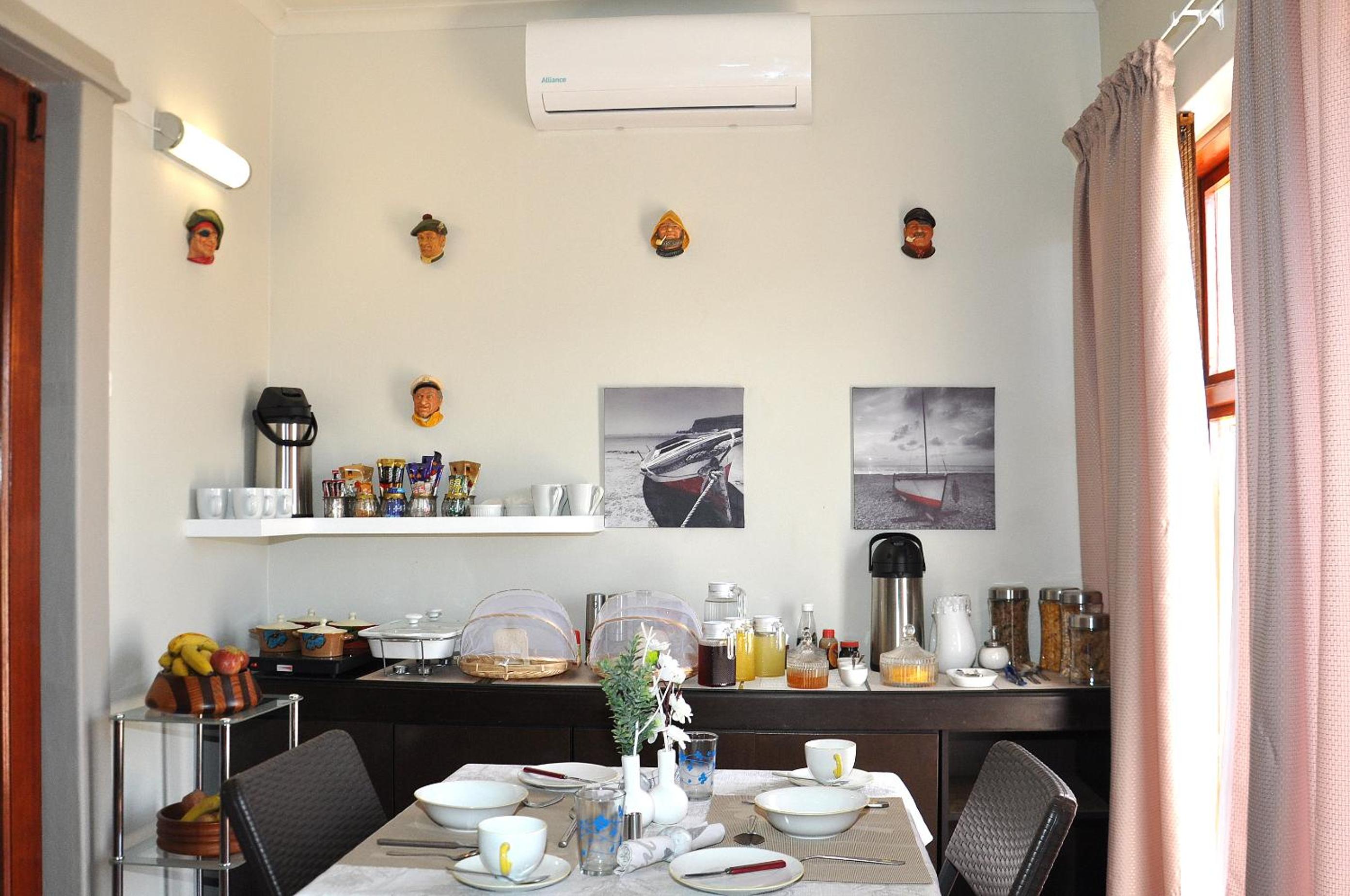 Hermanus AT HOME