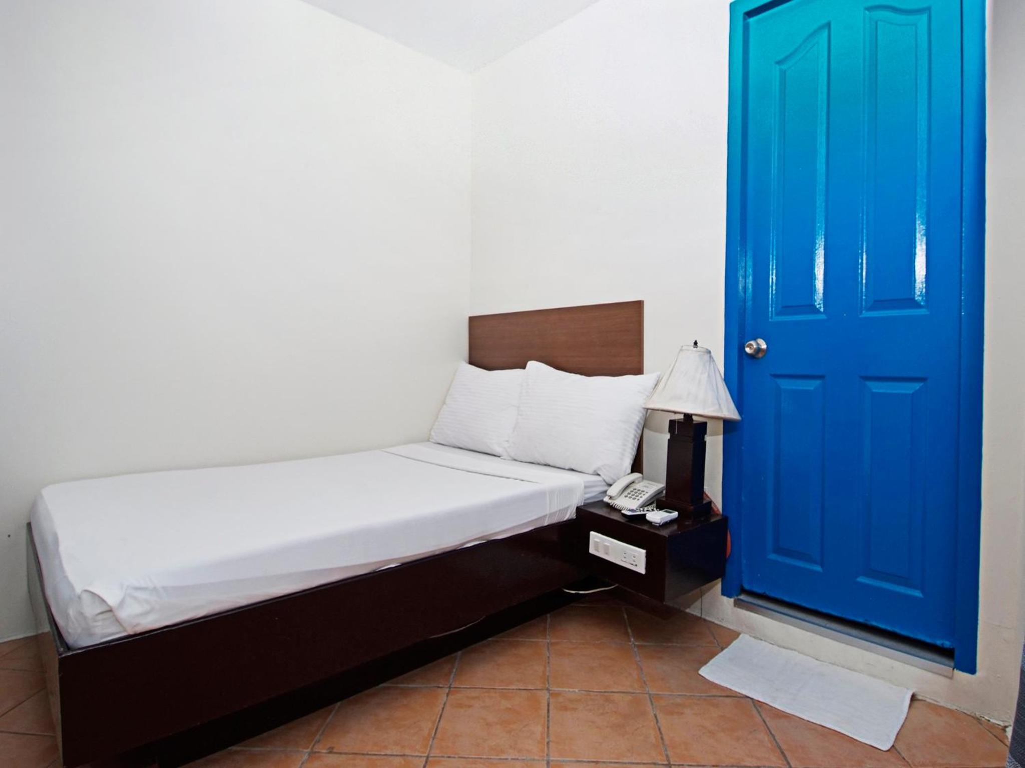 Skyblue Hotel