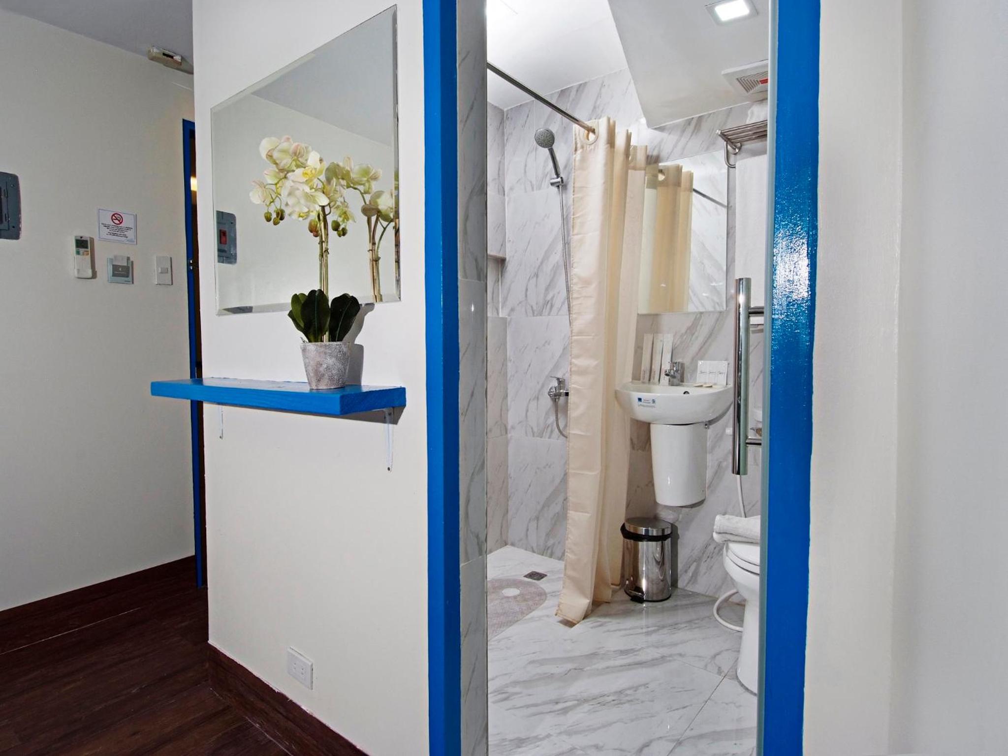 Skyblue Hotel