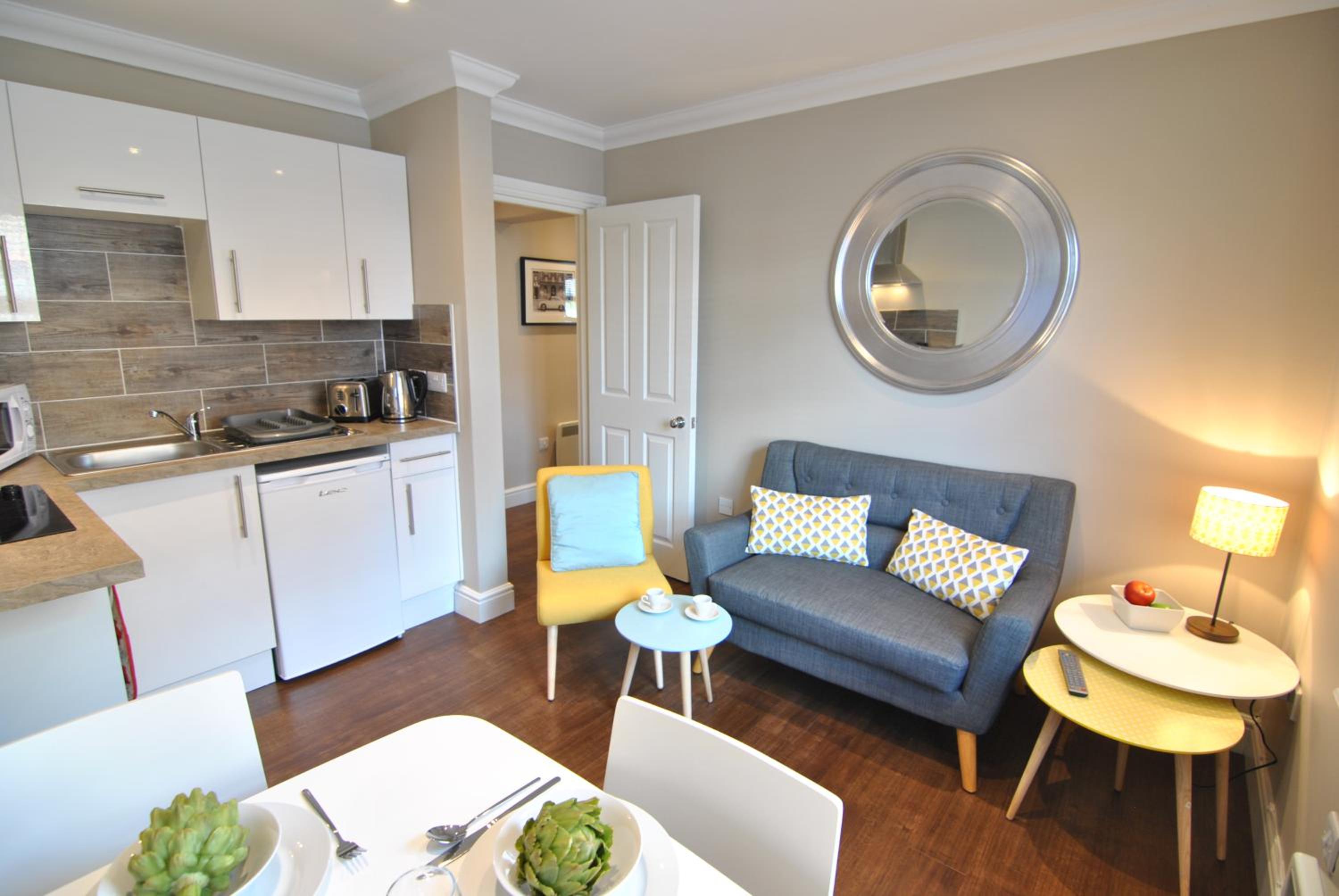 Lord Raglan House One Bedroom with Parking