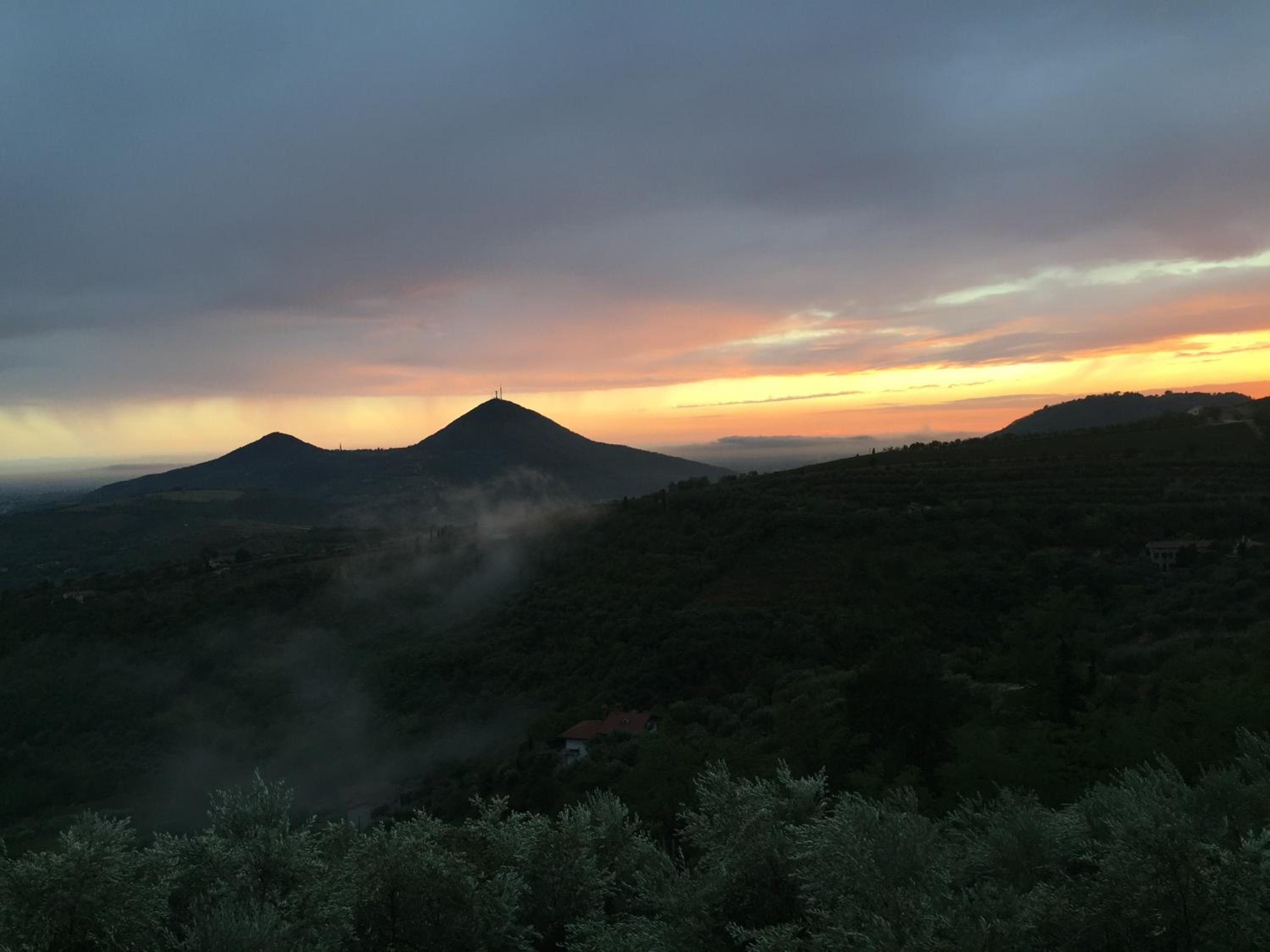 Holiday House Petrarca view 3