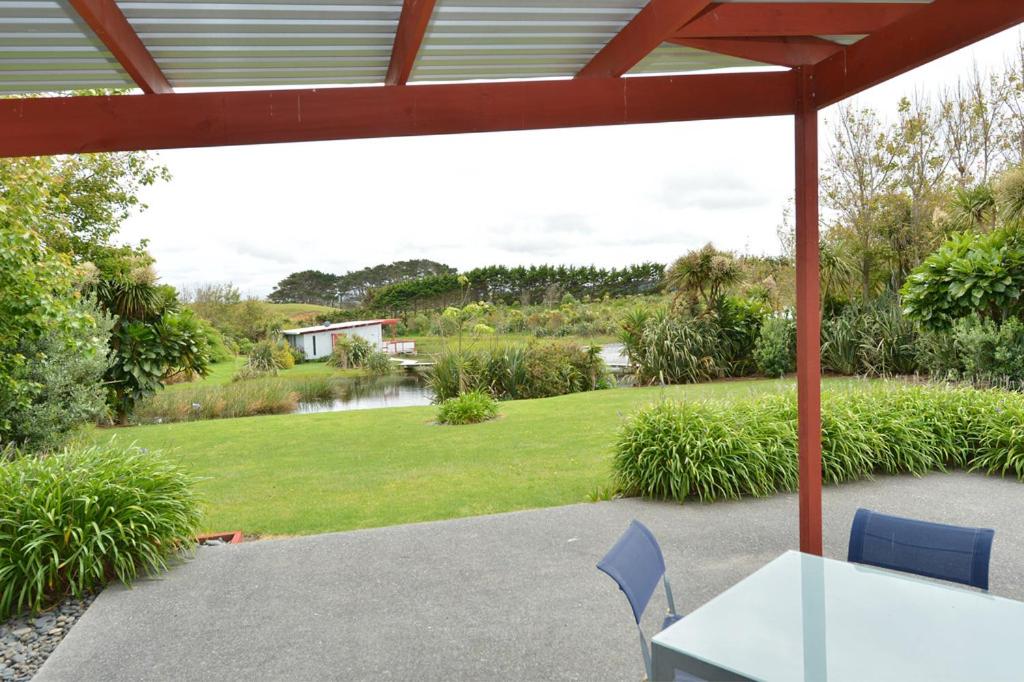The Lakes - Kai Iwi Lakes Exclusive Retreat