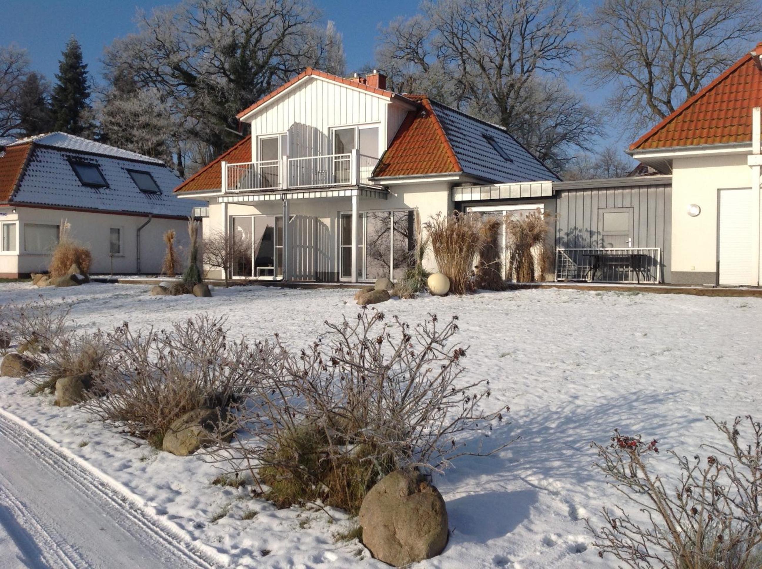 Fischerhus mit Boot,Sauna und Kamin je Seite