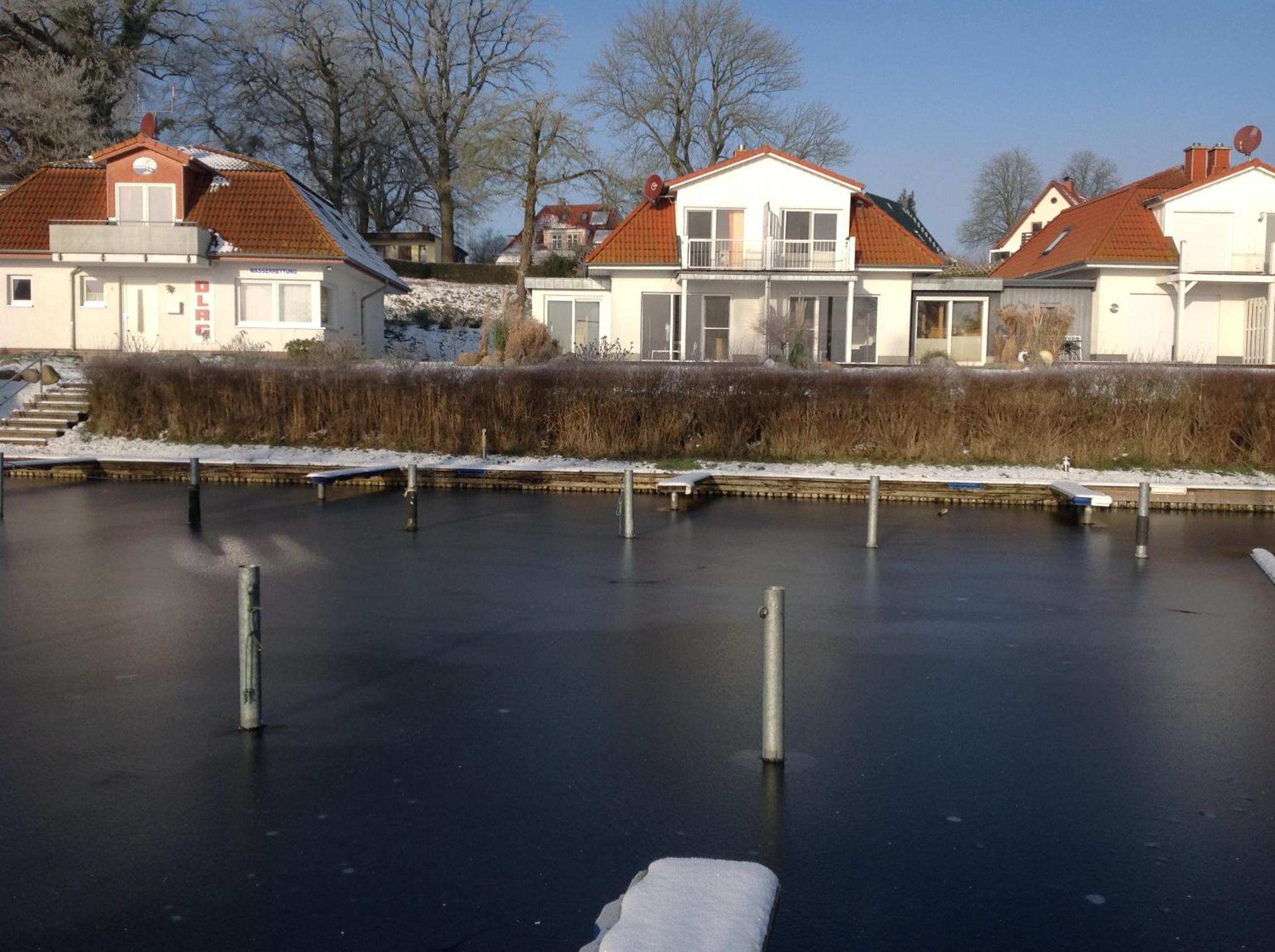 Fischerhus mit Boot,Sauna und Kamin je Seite