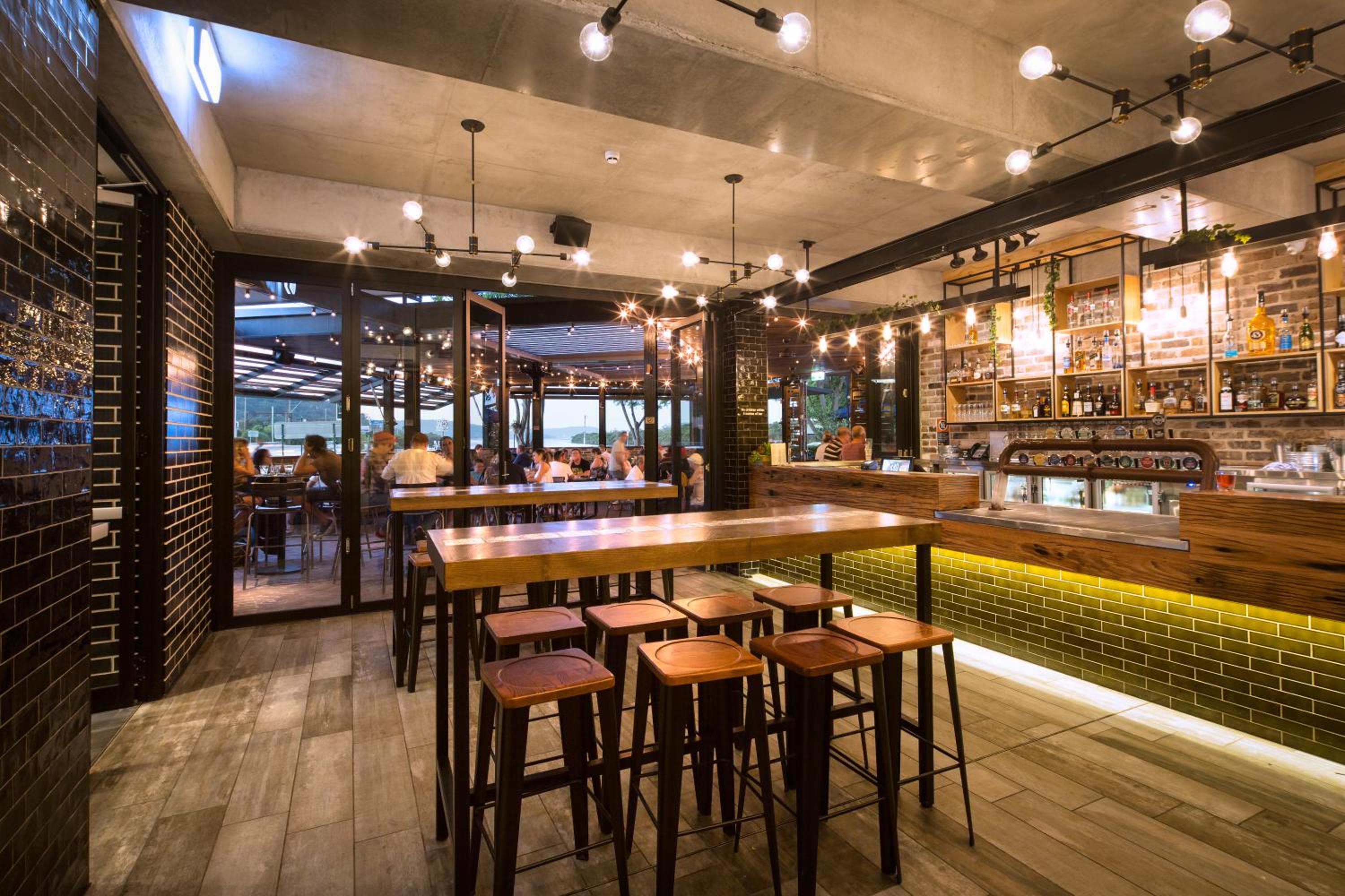 Bayview Hotel Woy Woy