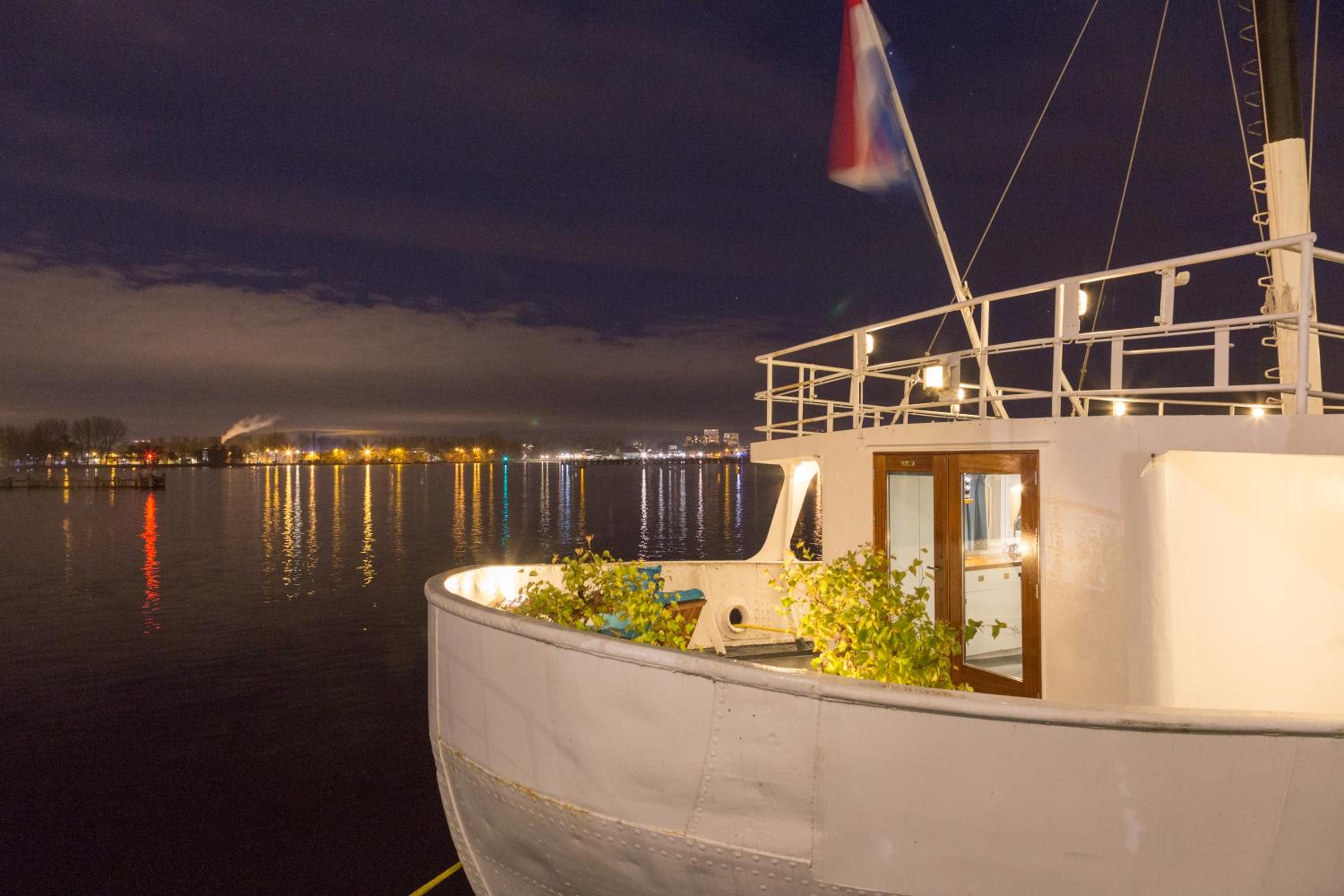 M/S Svalbard B&B