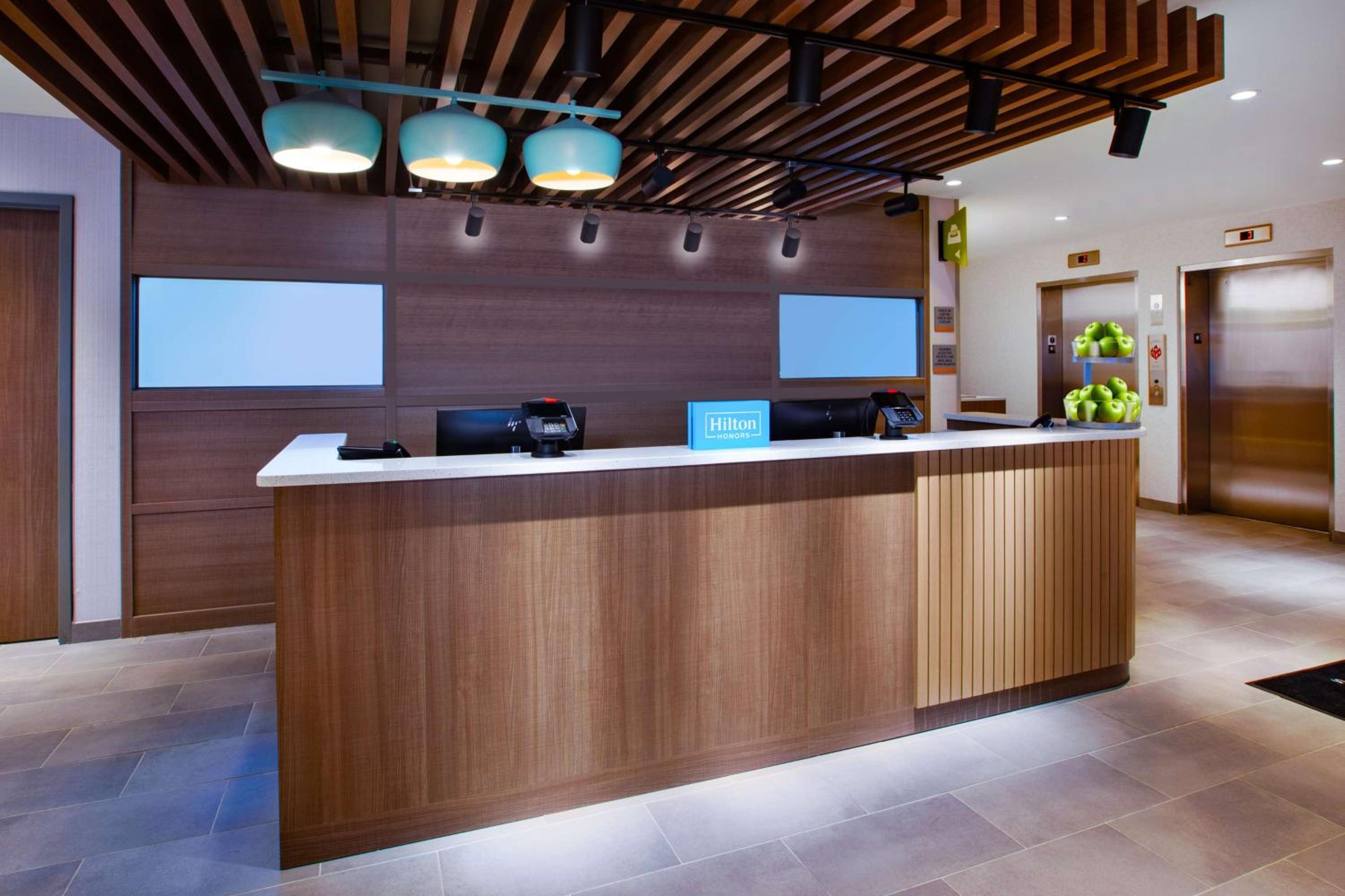 Home2 Suites By Hilton Grand Rapids Northeast