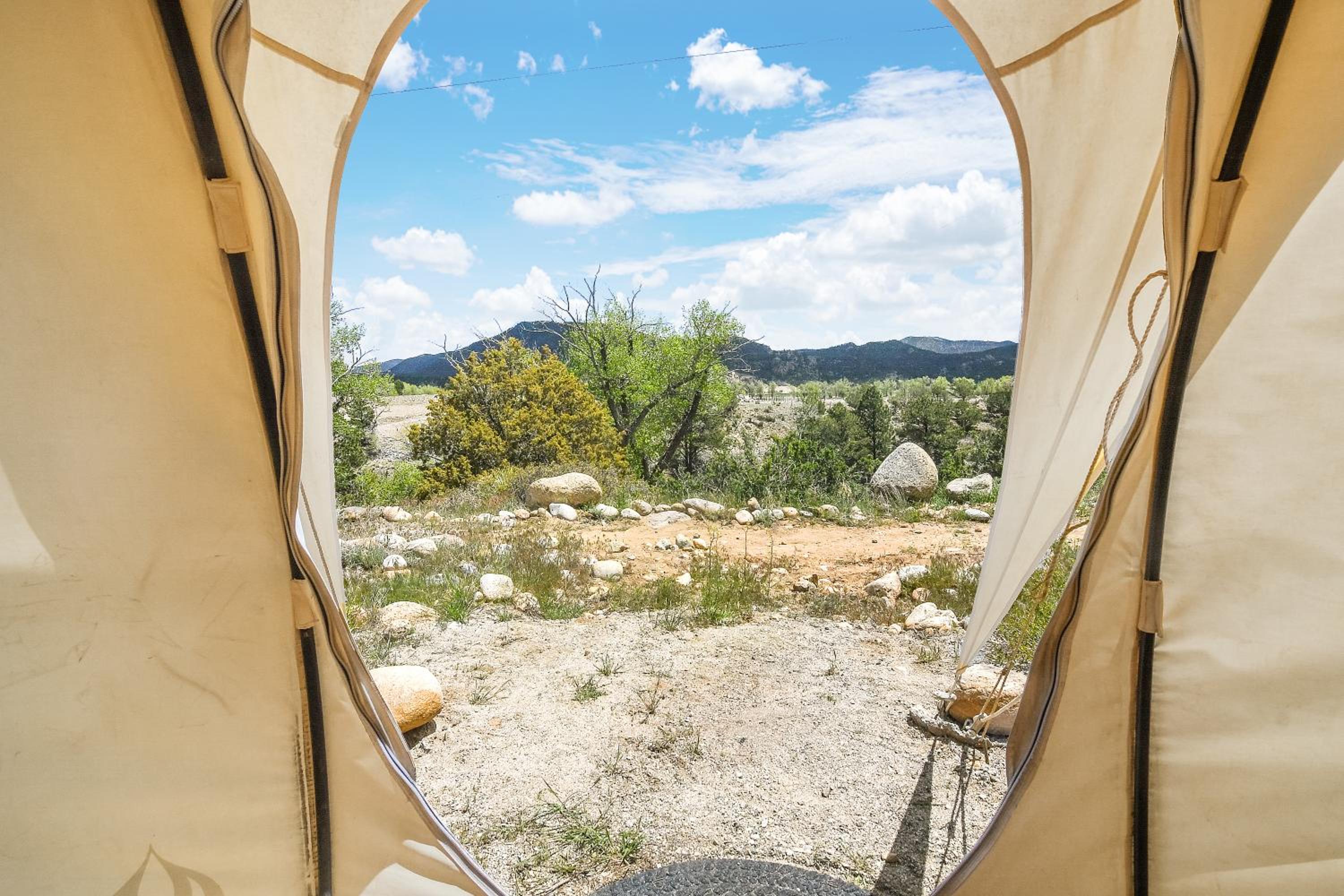 RiverFront Yurt -D- and Breakfast