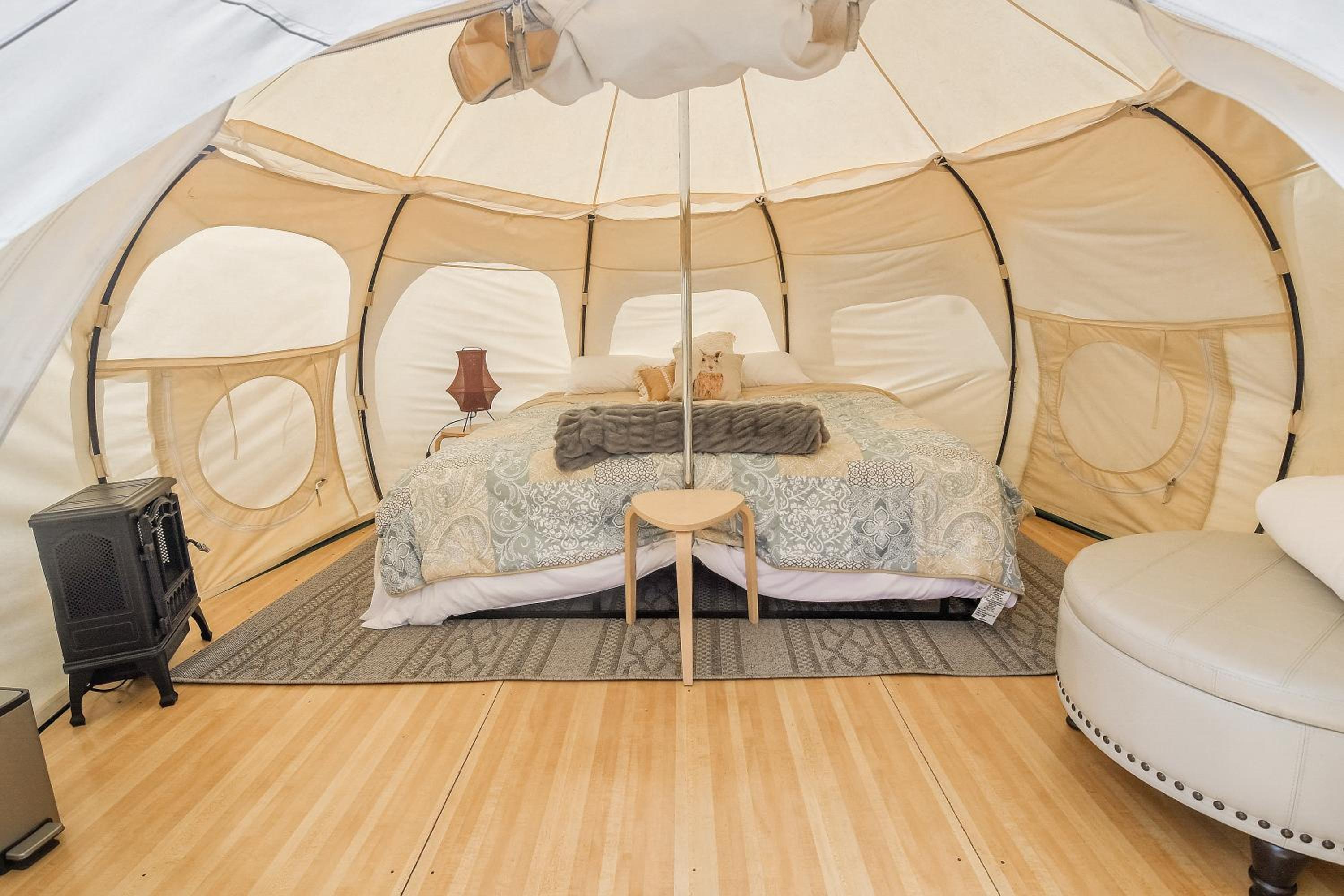 RiverFront Yurt -D- and Breakfast