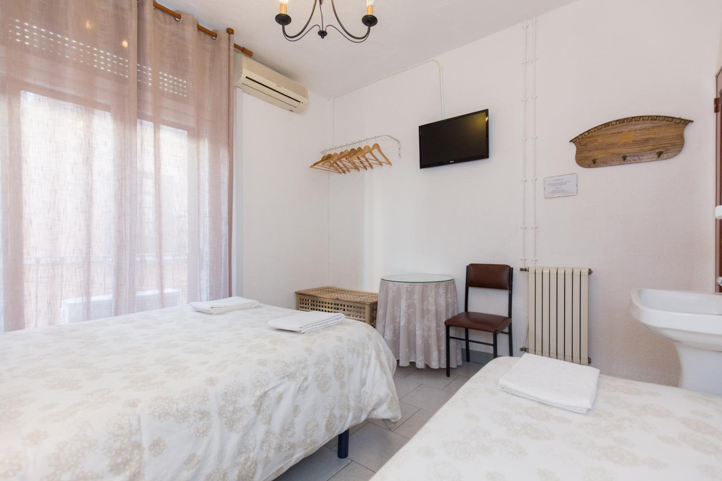 Pension Mesones
