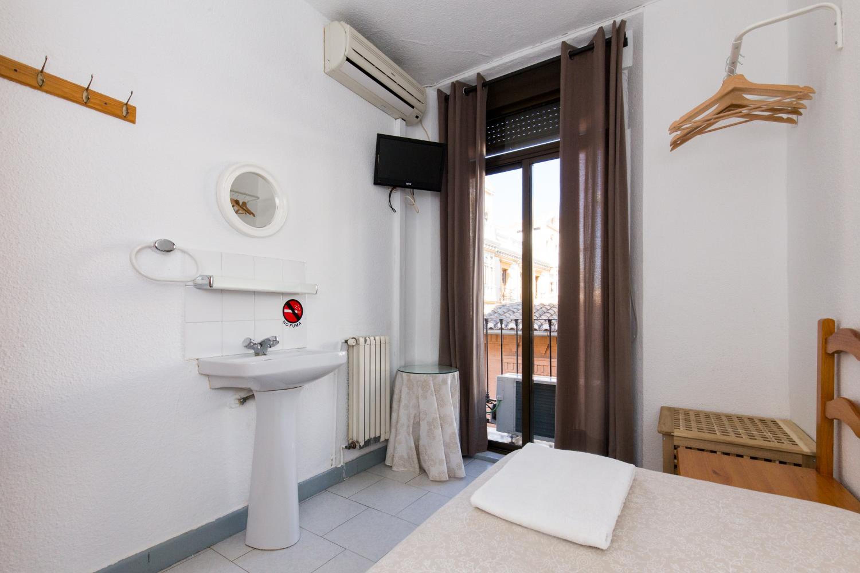 Pension Mesones