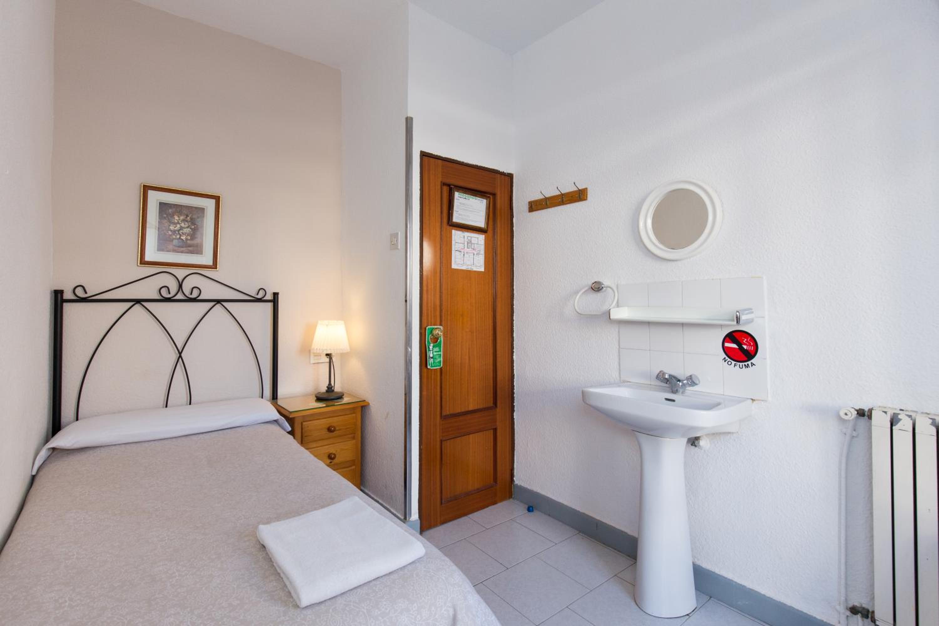 Pension Mesones