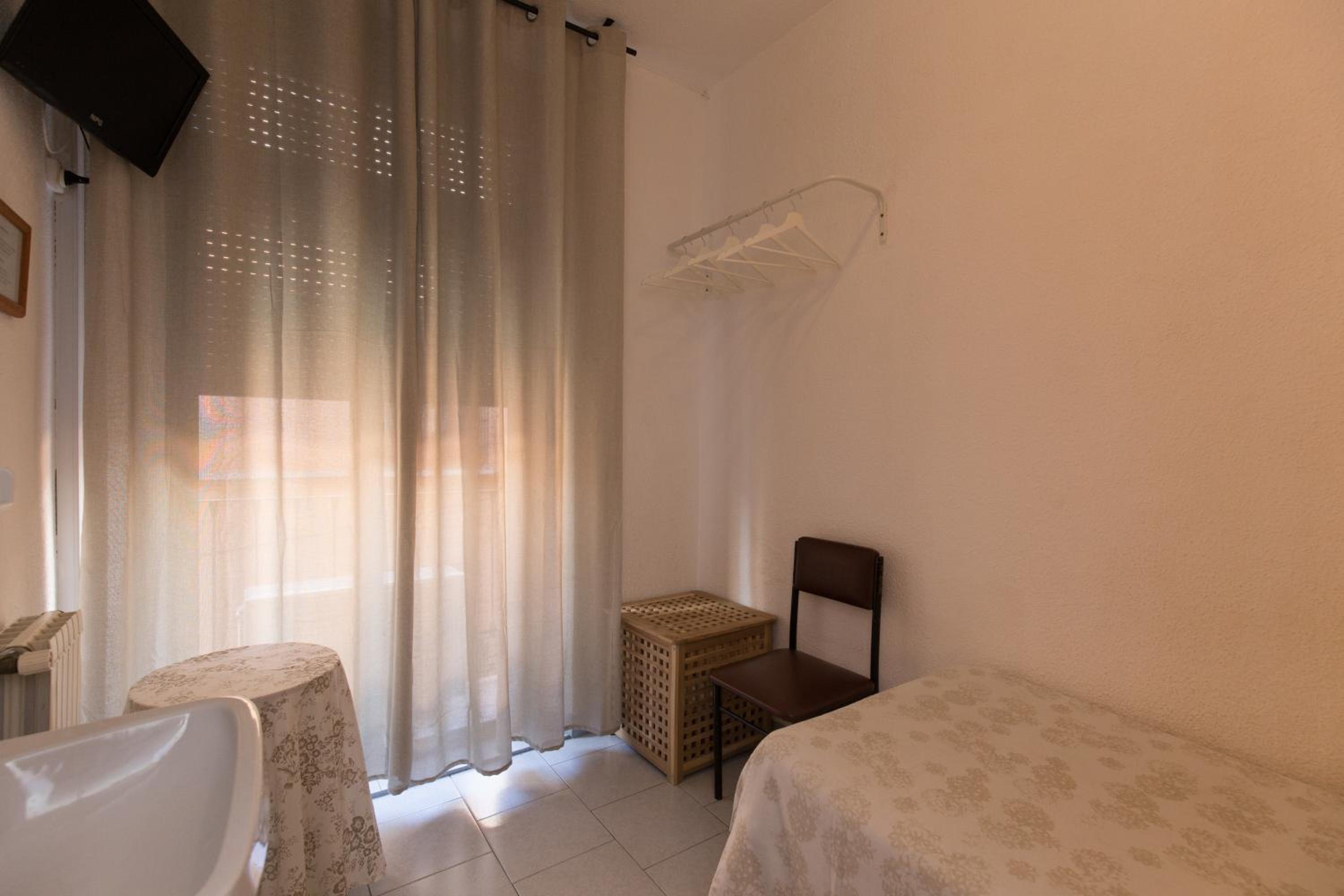 Pension Mesones