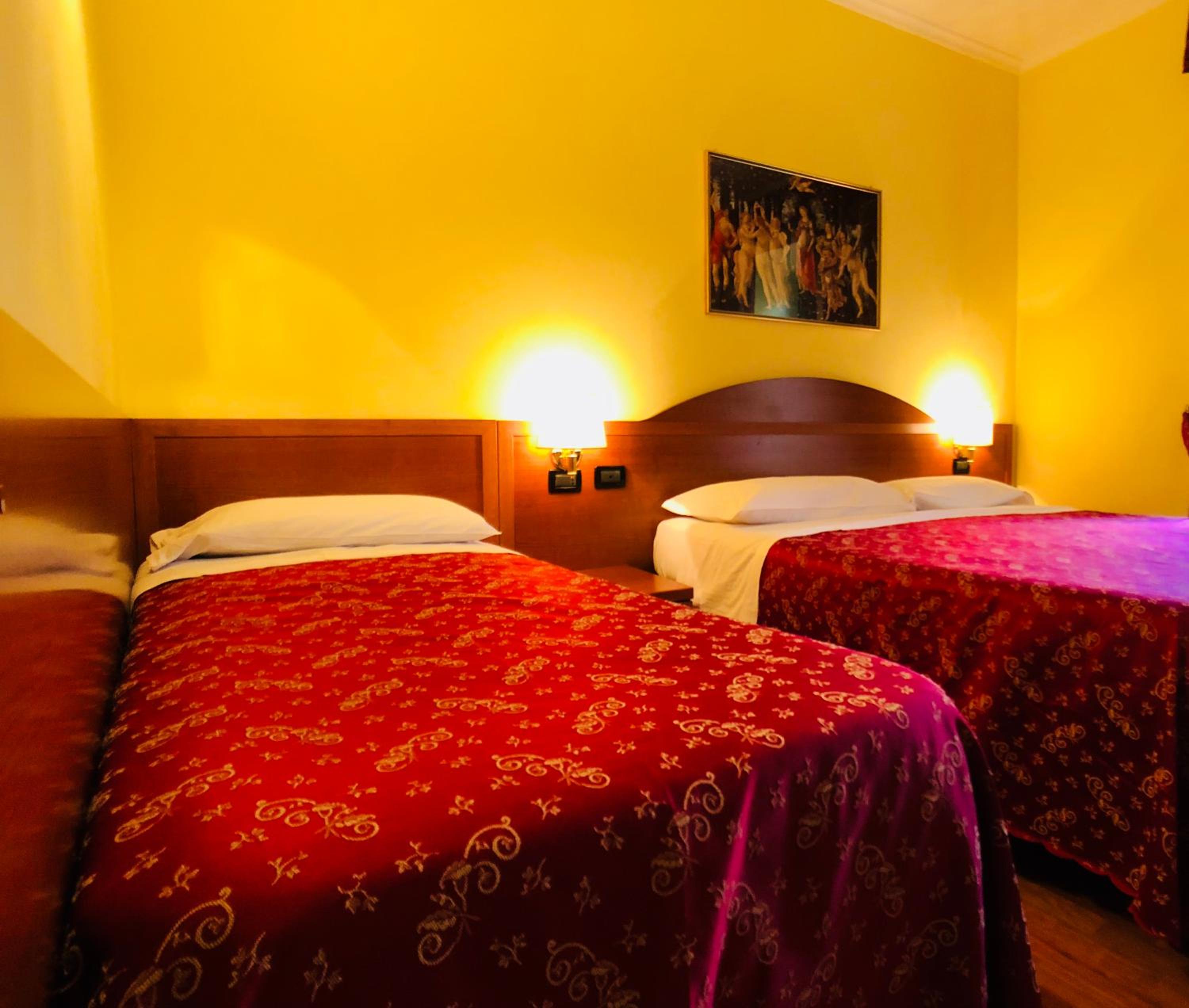 Saint Peter Inn en Rome — hotel room