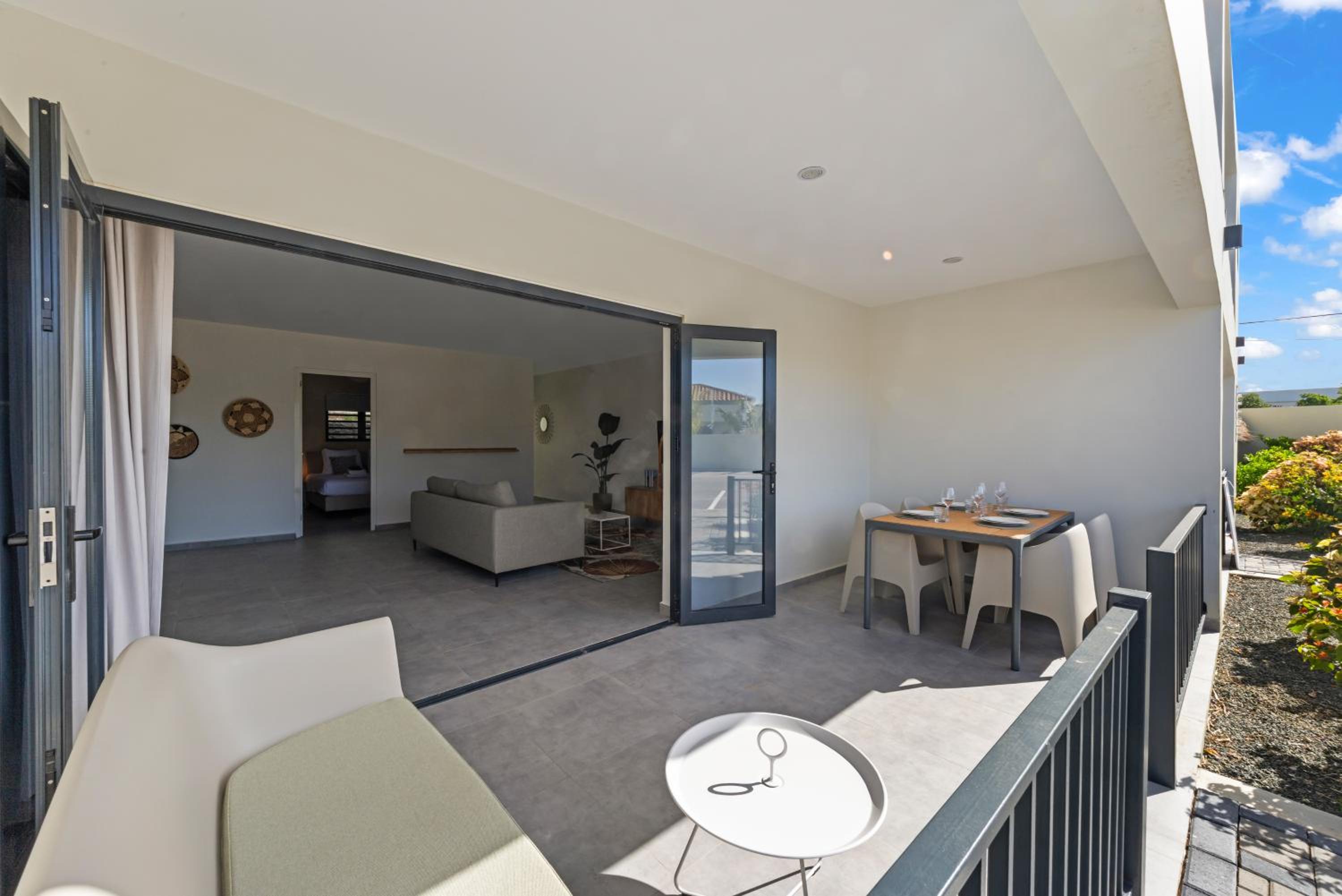 Apartment Serena, Mambo Beach