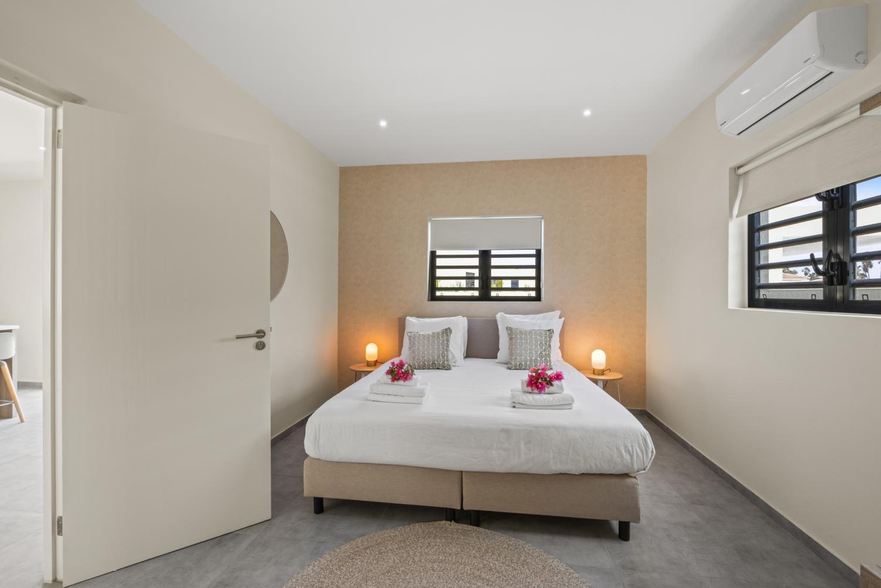 Villa Infinity Blue, Mambo Beach, Private Pool