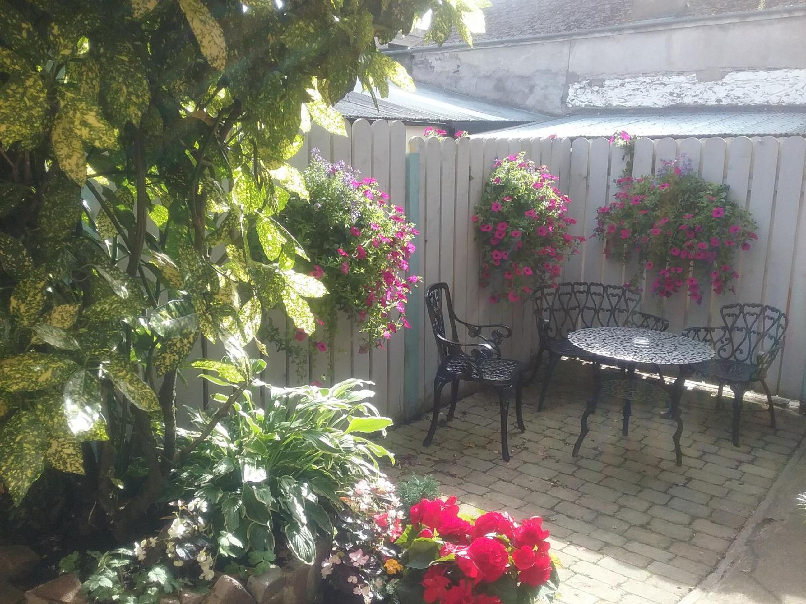 Ashleigh House Bed & Breakfast