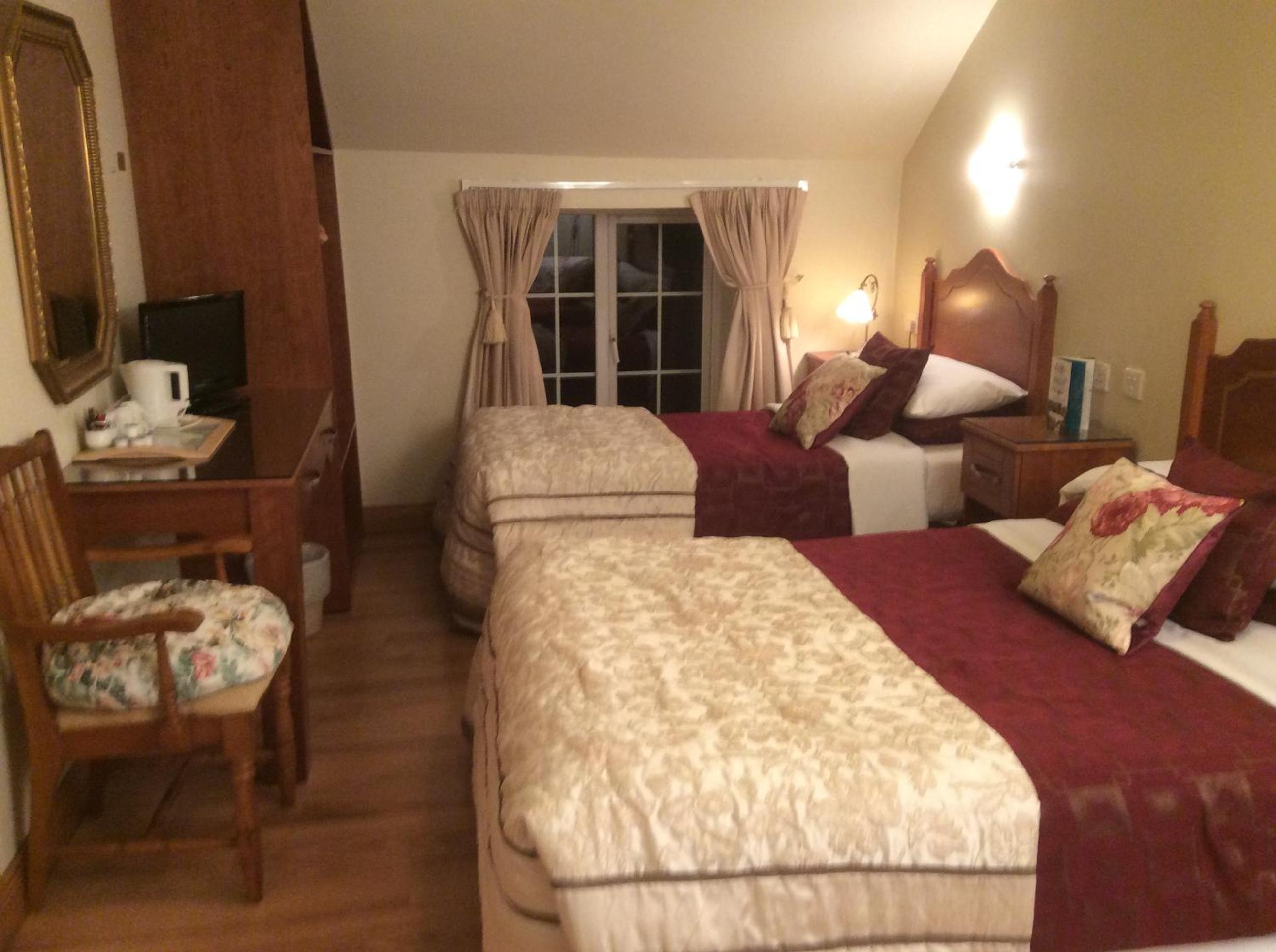 Ashleigh House Bed & Breakfast
