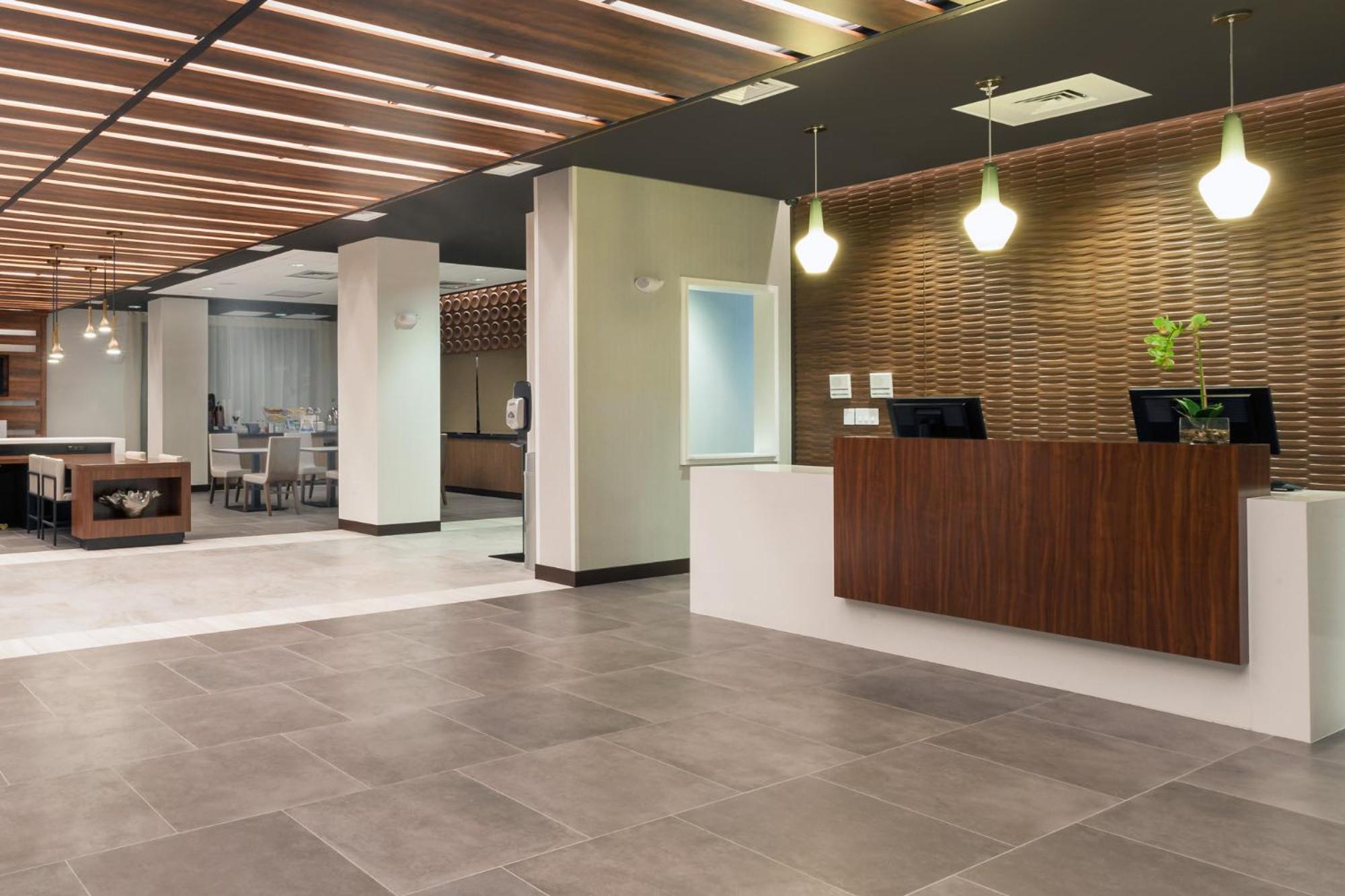 Altoona Vacations - Wingate by Wyndham Altoona Downtown/Medical Center - Property Image 3