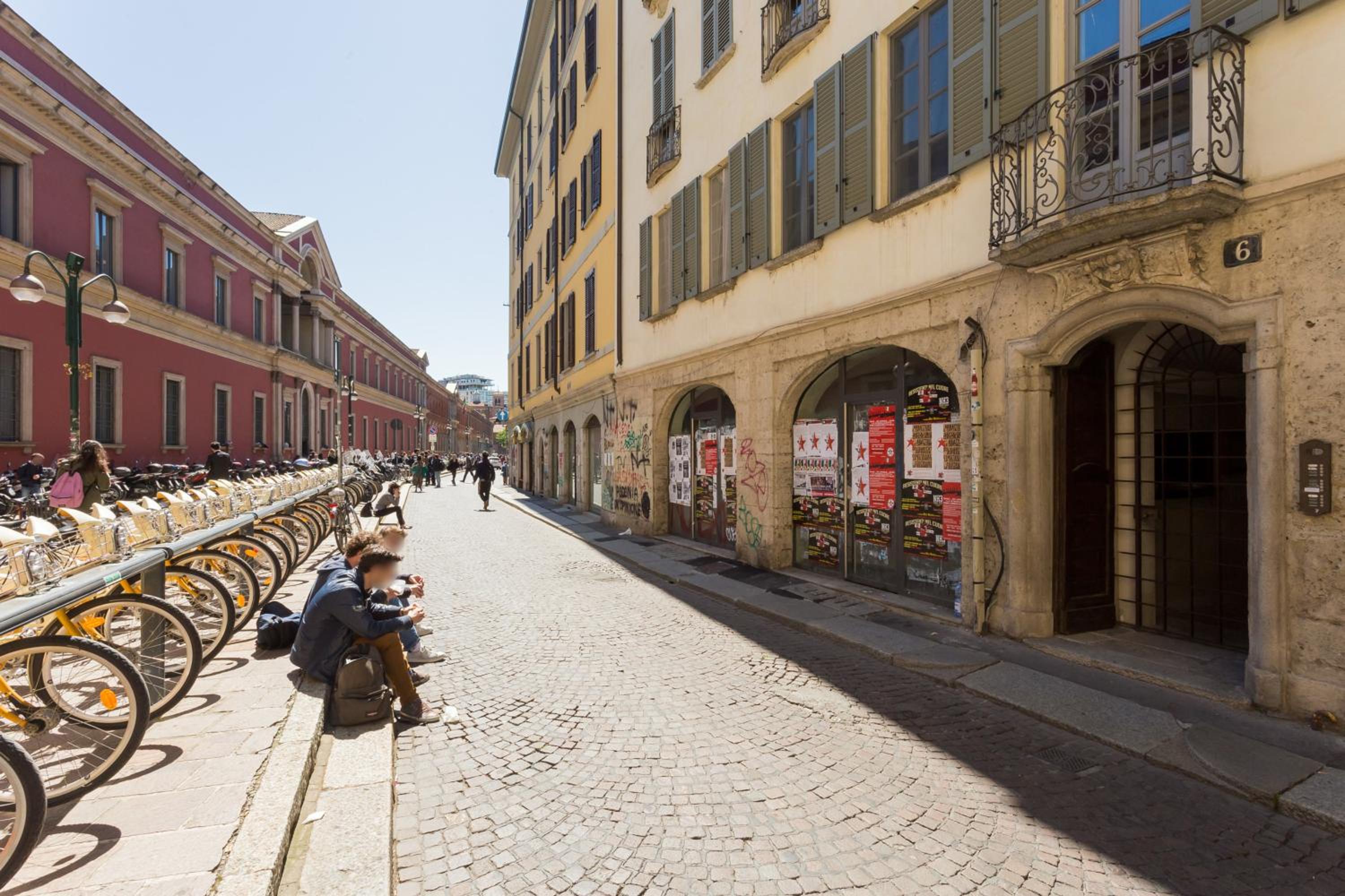 COSY APARTMENT 2 MINUTES FROM DUOMO