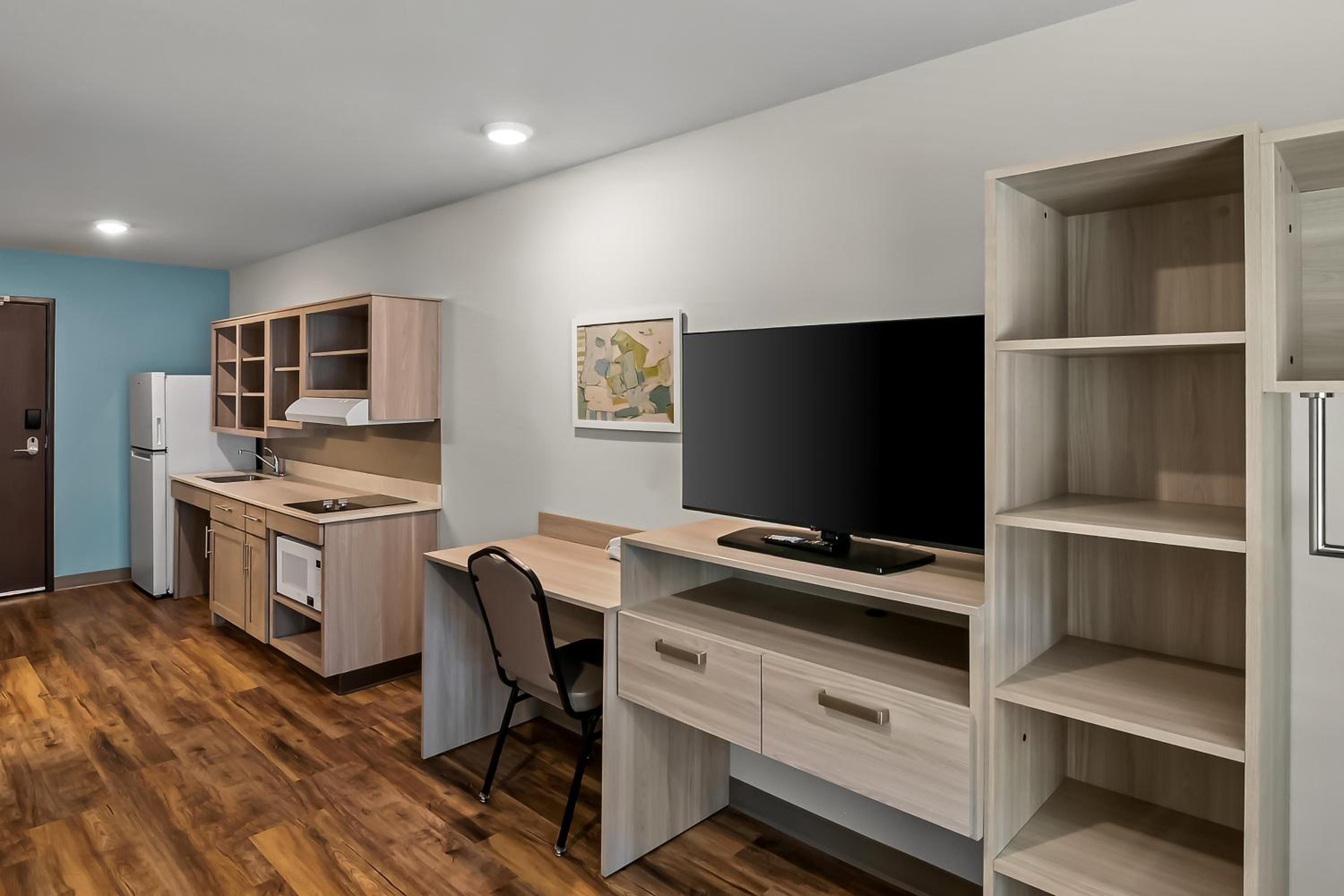 WoodSpring Suites Newington - Hartford South