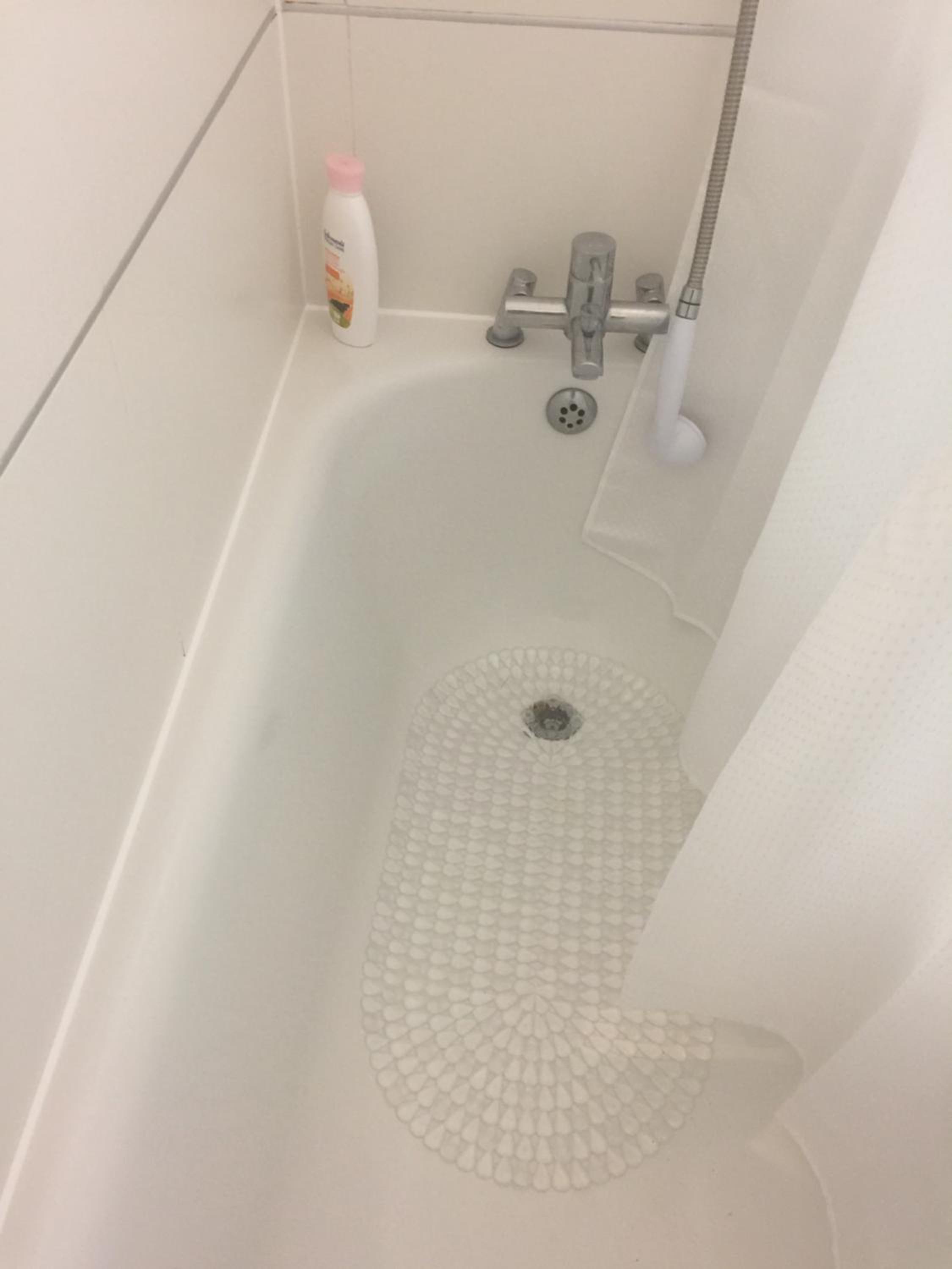 Cosy 2 bedroom Apartment -Heathrow Airport view 5