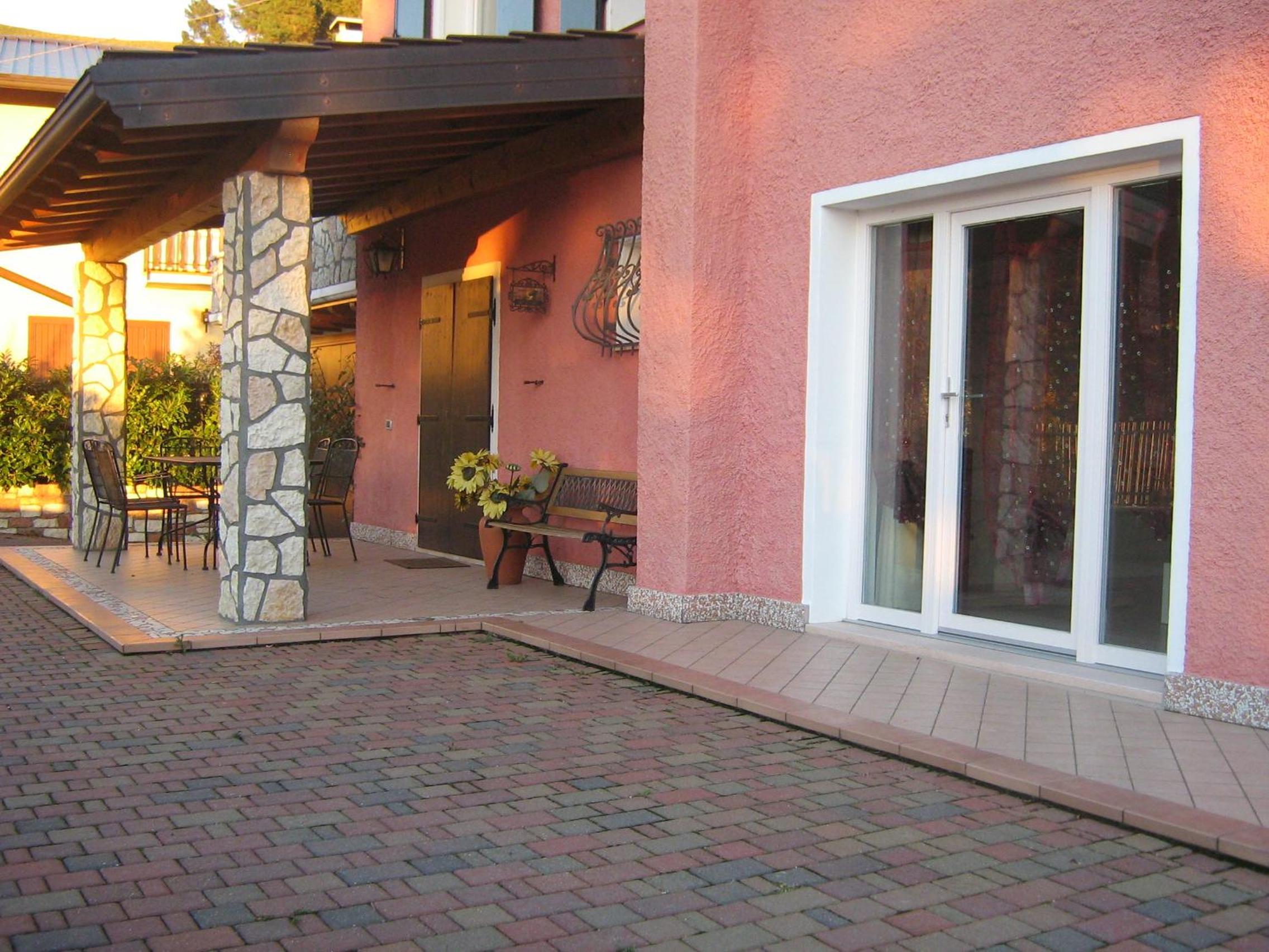 Photo 32