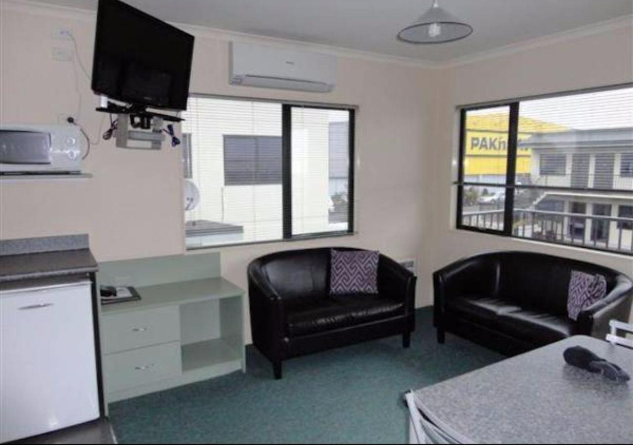 Abode On Courtenay Motor Inn