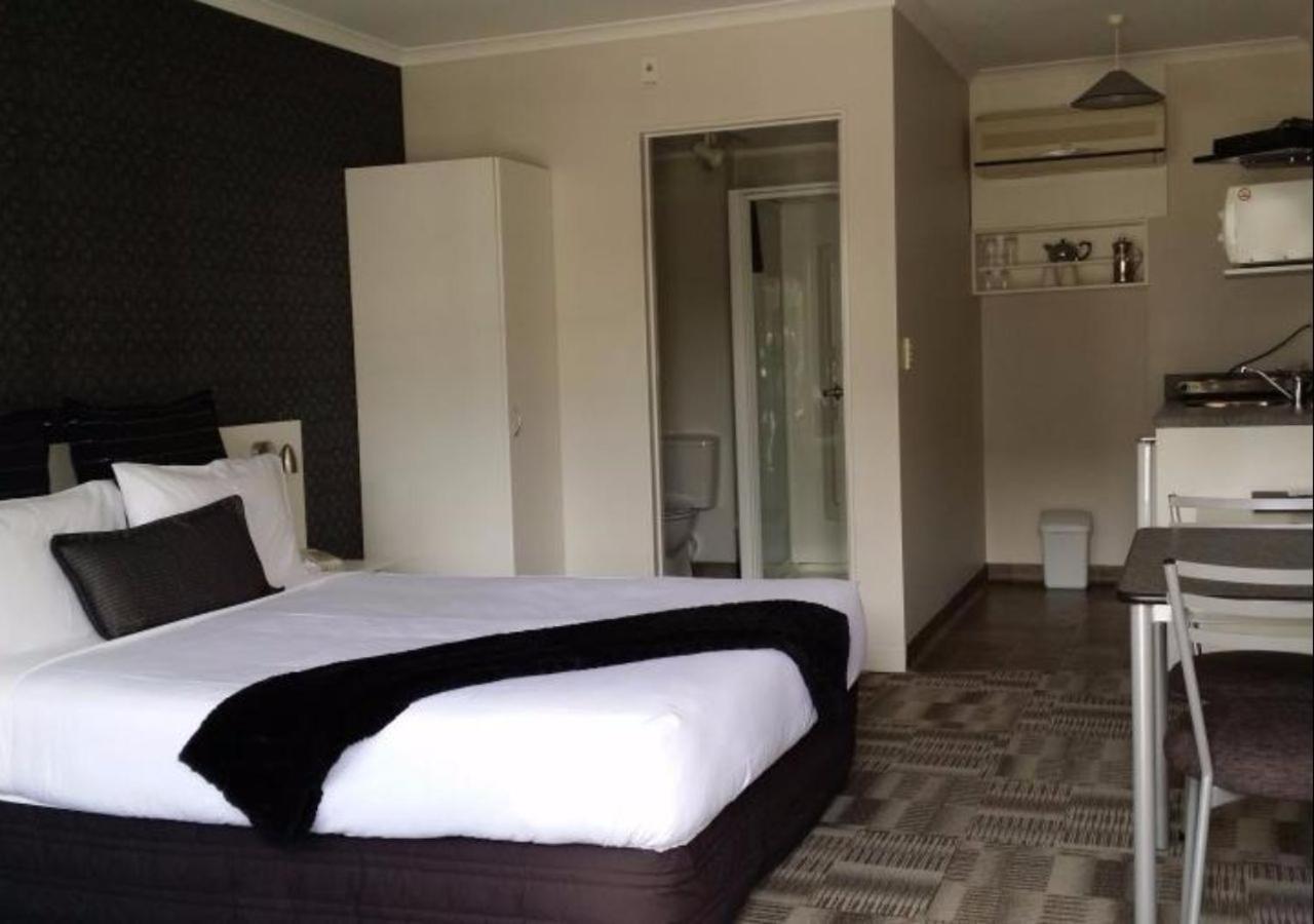 Abode On Courtenay Motor Inn