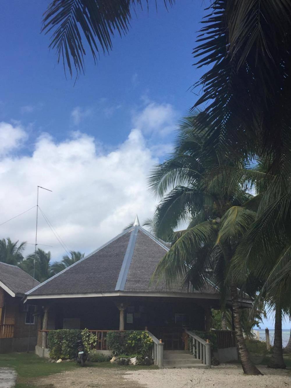 Cliff Side Beach Resort and Cottages view 4