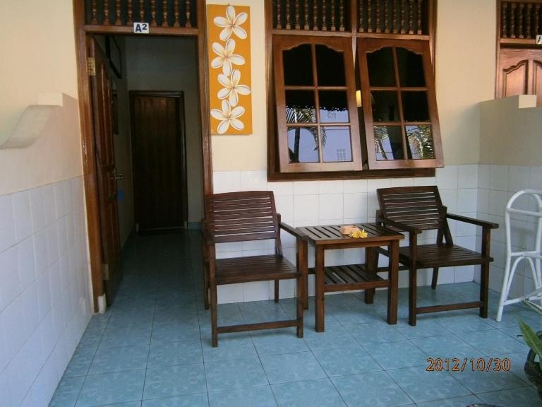 Adus Beach Inn