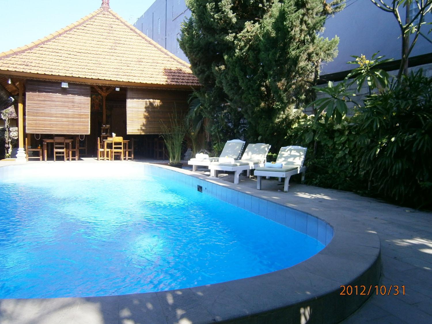 Adus Beach Inn