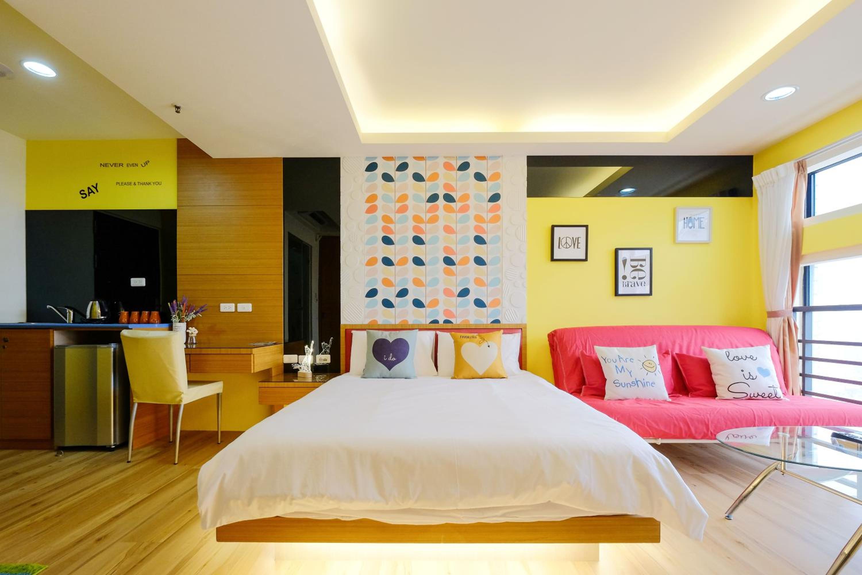 Color Fun inn