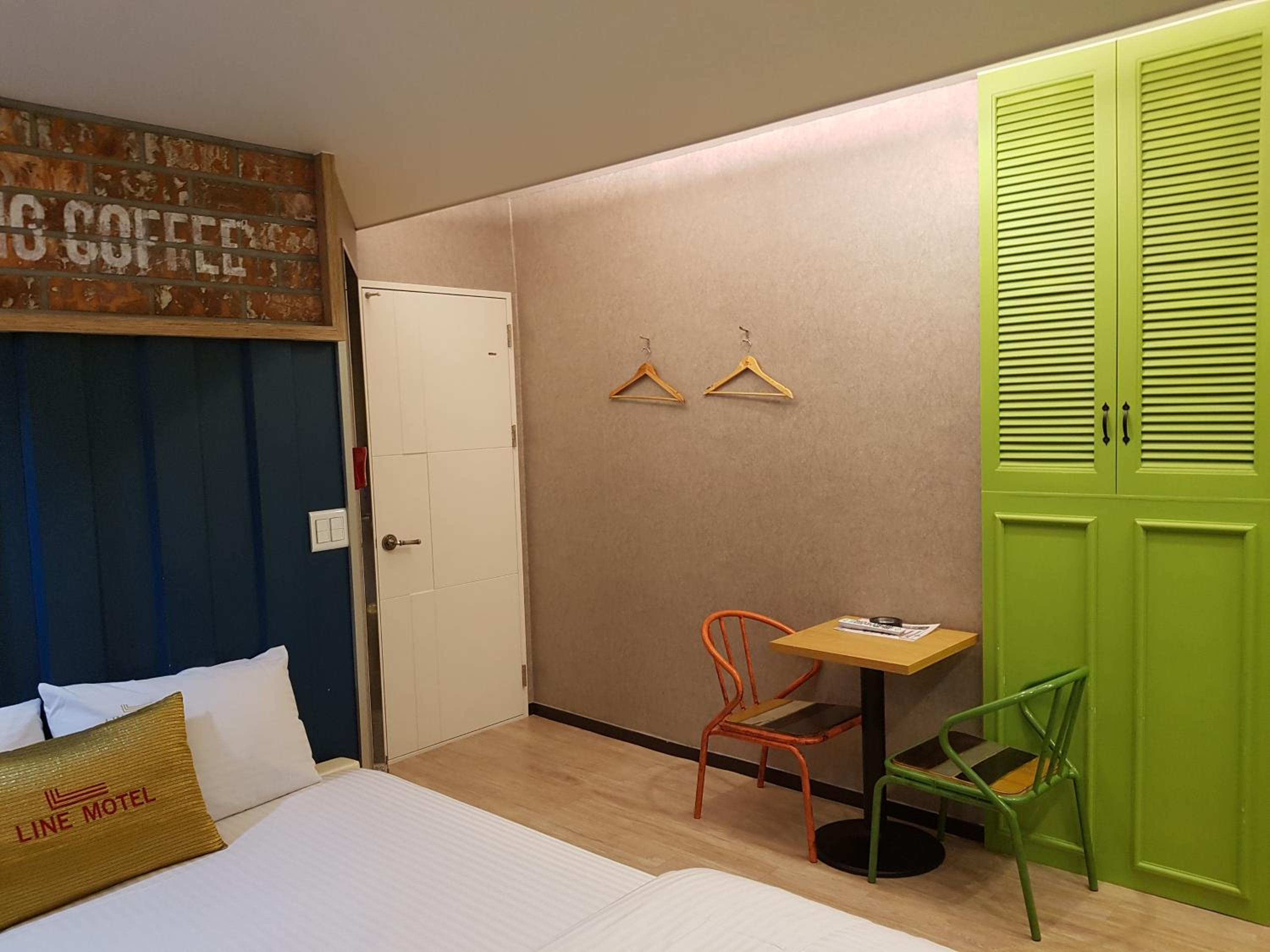 Line Motel