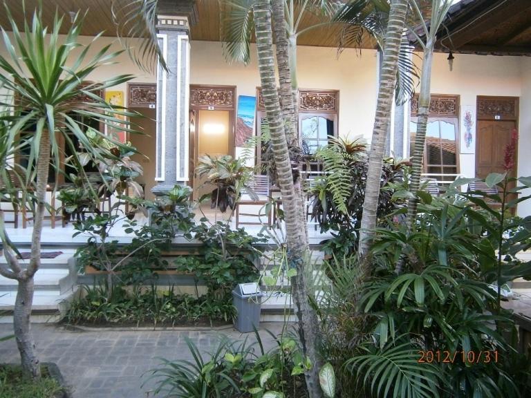 Adus Beach Inn