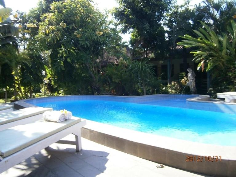 Adus Beach Inn