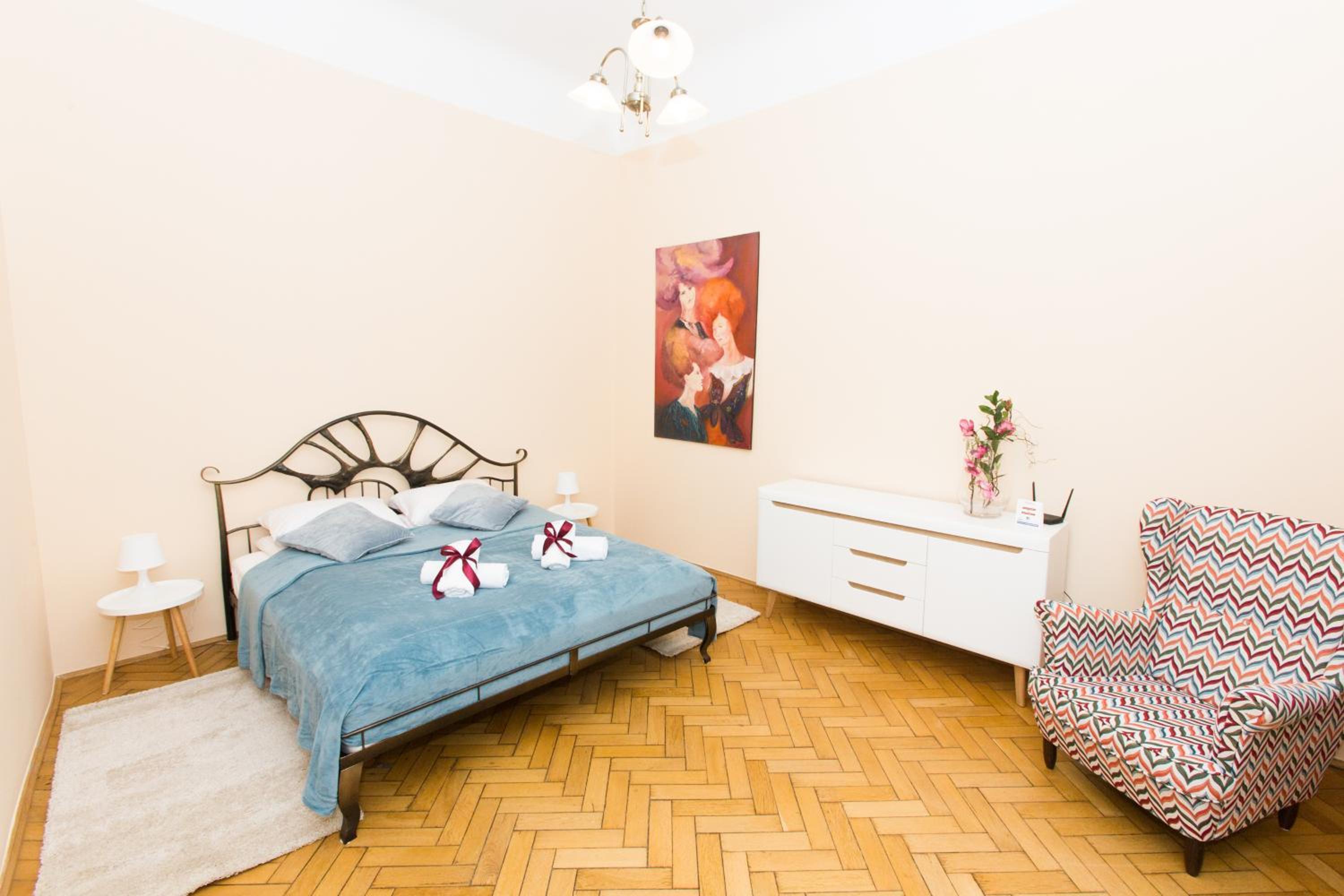 Apartments Roman
