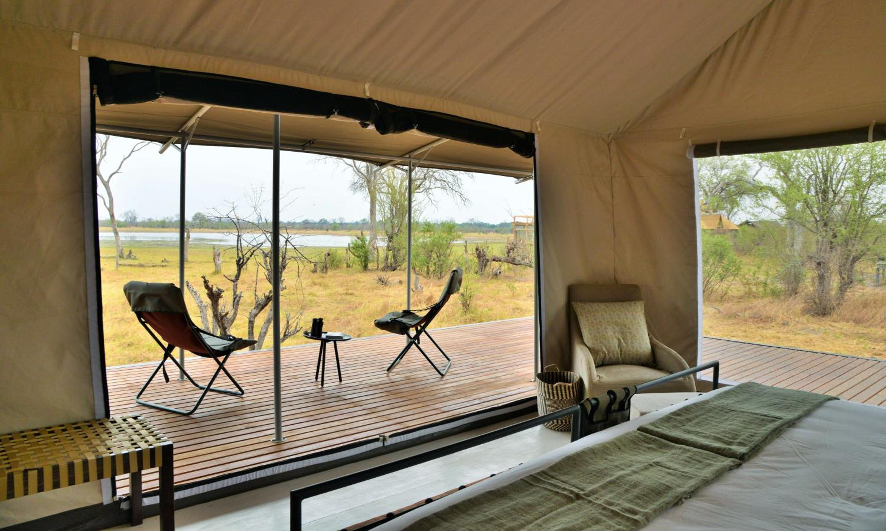 Nogatsaa Pans Chobe Lodge